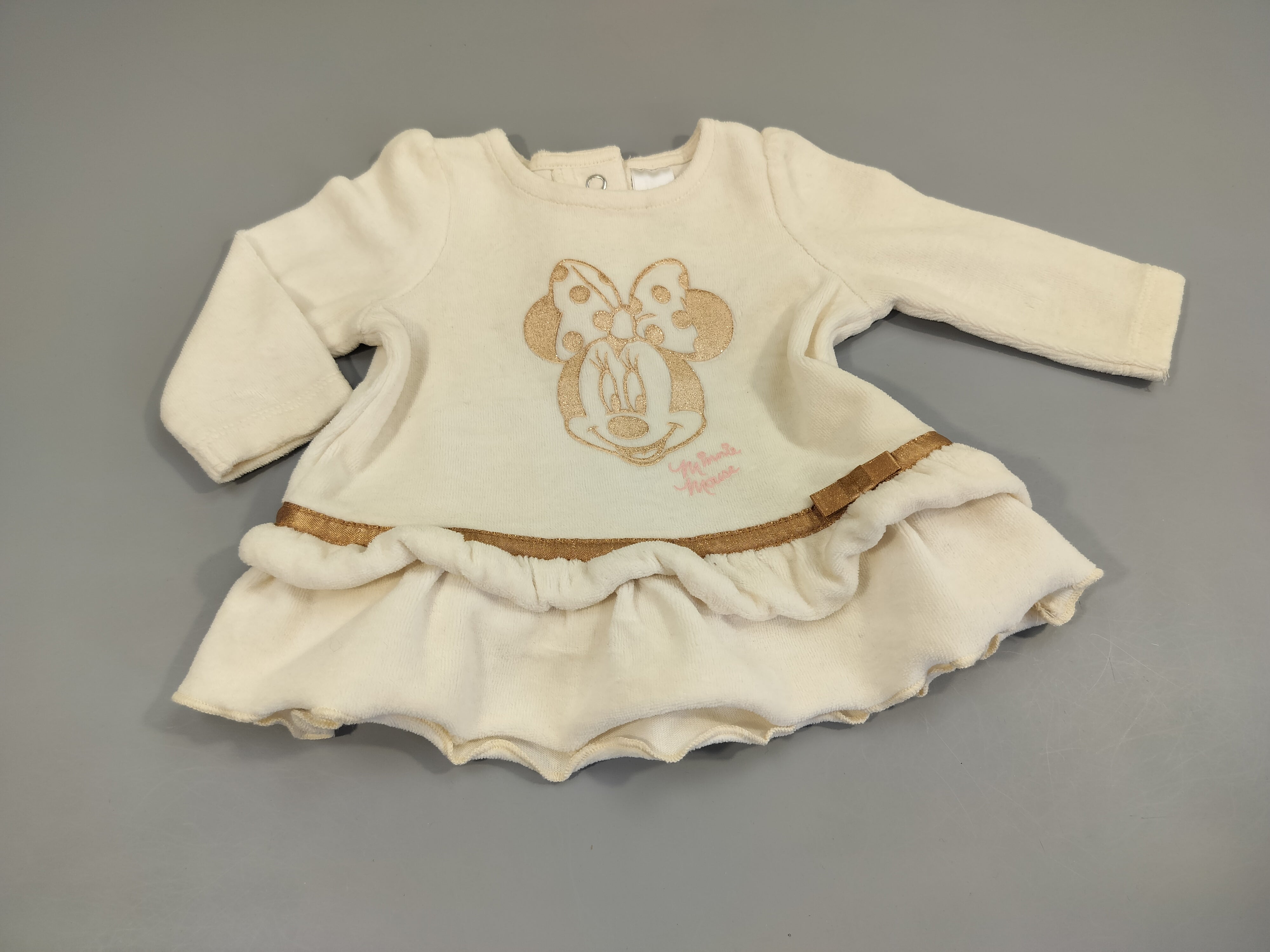 Robe velours beige, tête de Minnie pailletée dorée