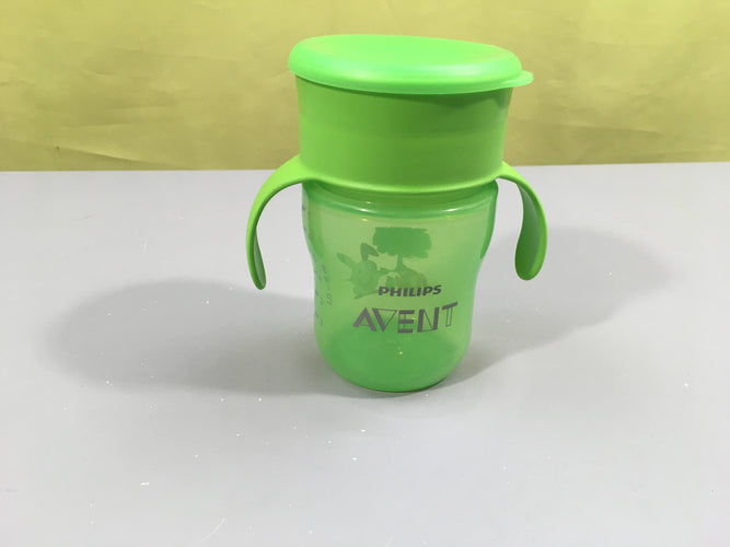 Tasse d'apprentissage verte, état neuf, moins cher chez Petit Kiwi