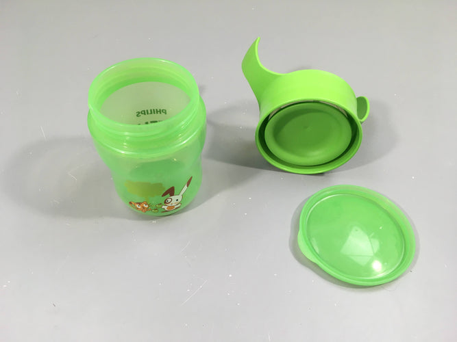 Tasse d'apprentissage verte, état neuf, moins cher chez Petit Kiwi