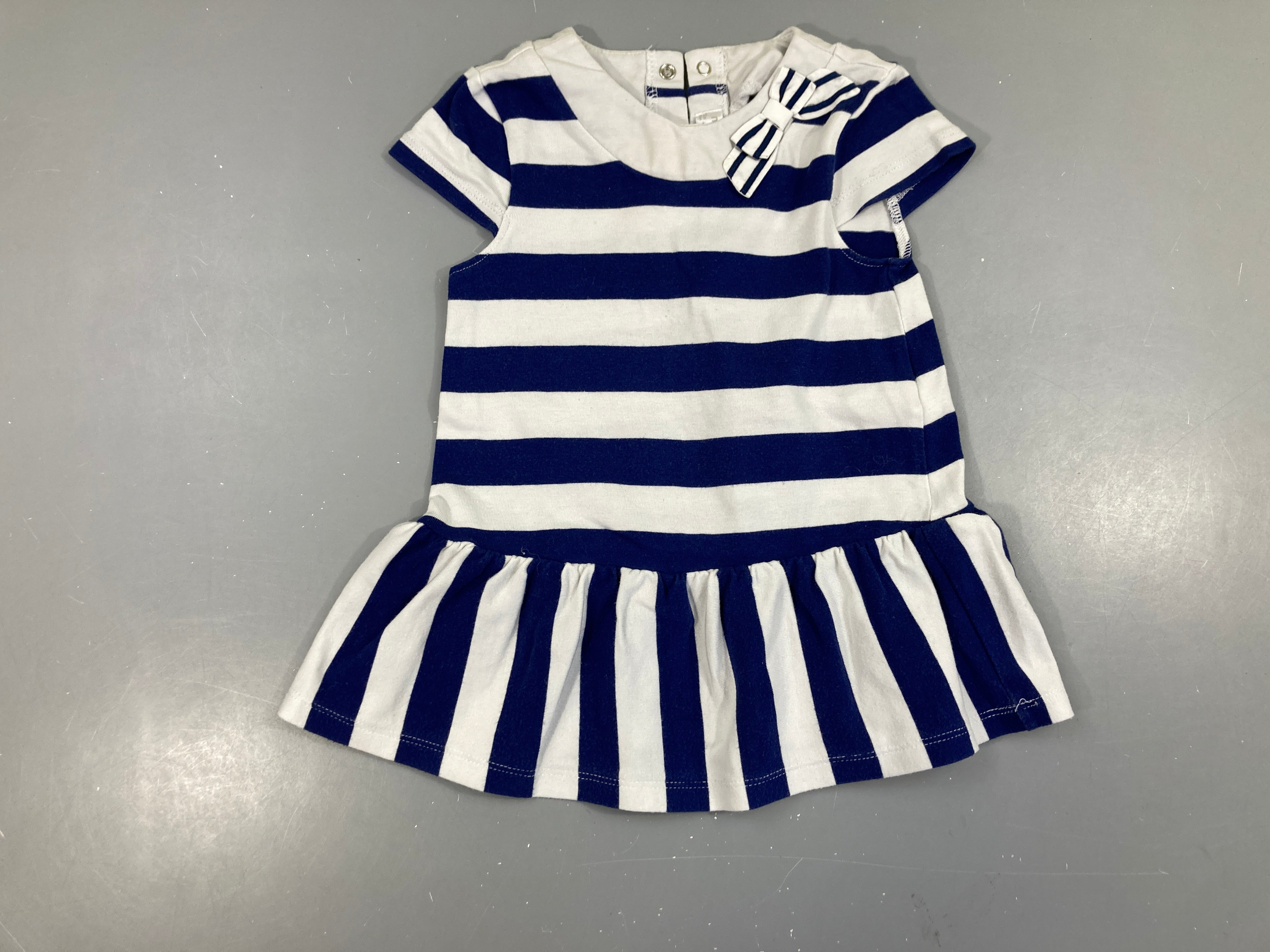 Robe m.c jersey blanc rayé bleu légèrement boulochée