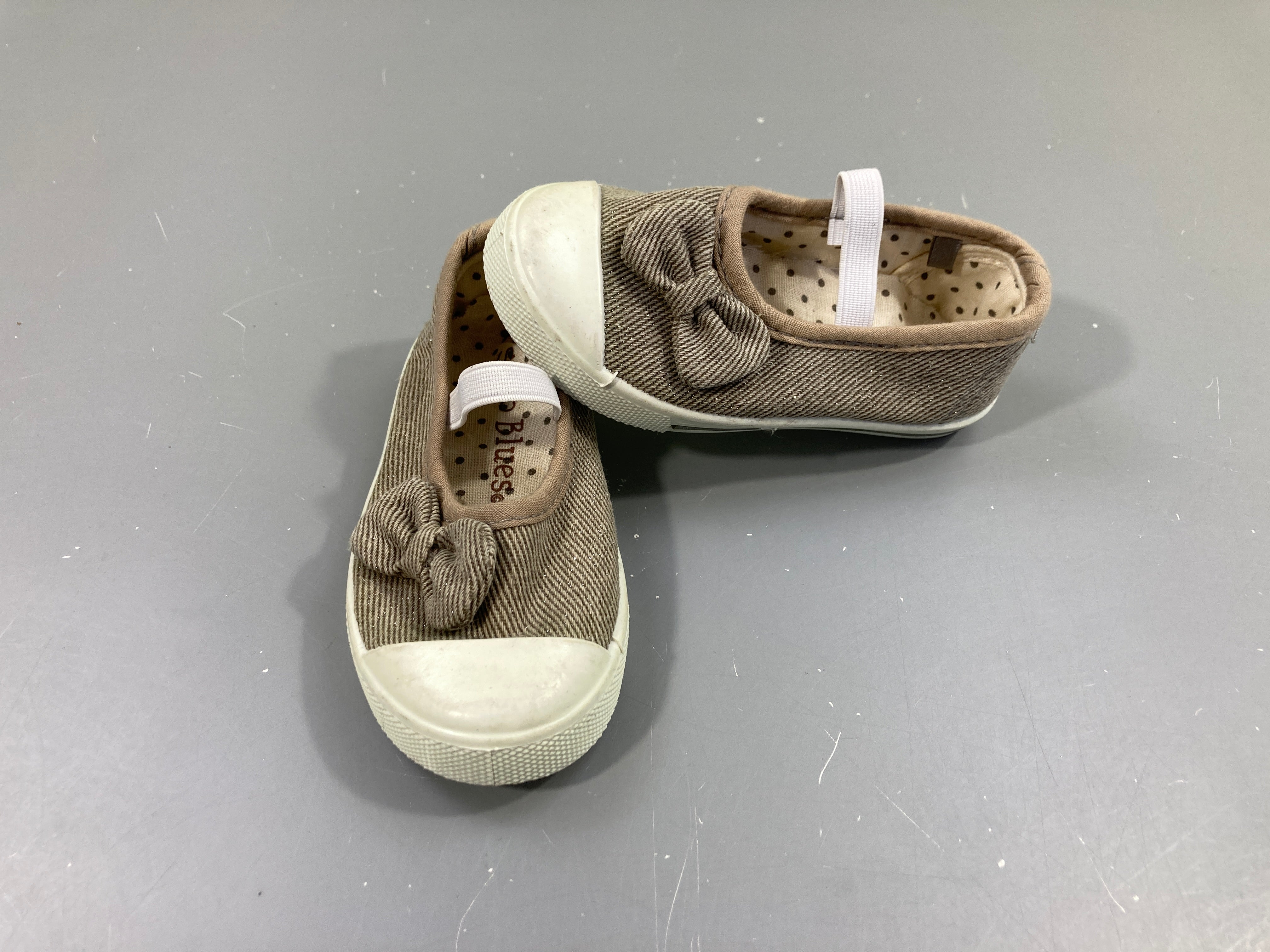 Balerie toiles taupe irisée