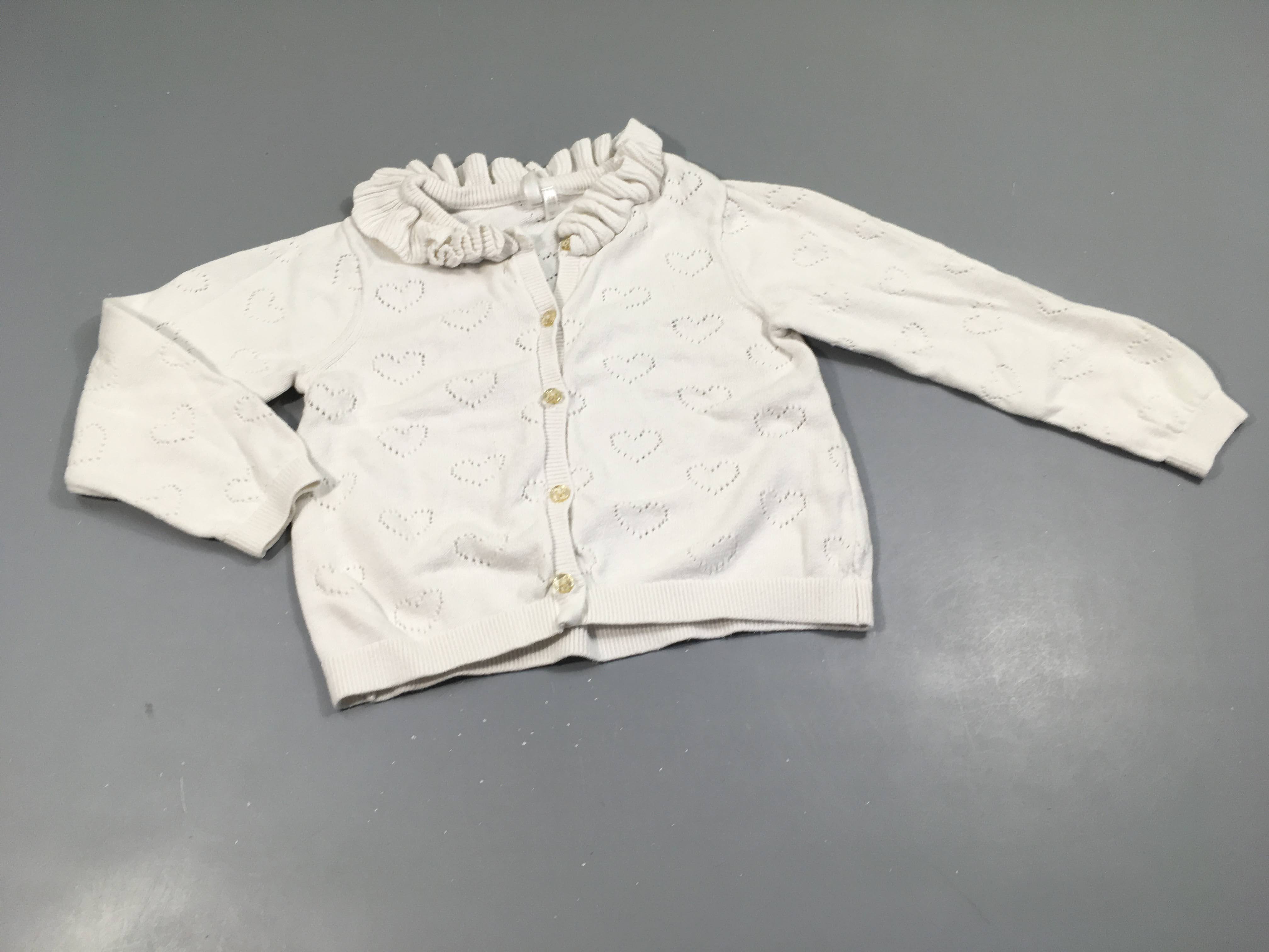 Gilet blanc, coeurs, col froufrou