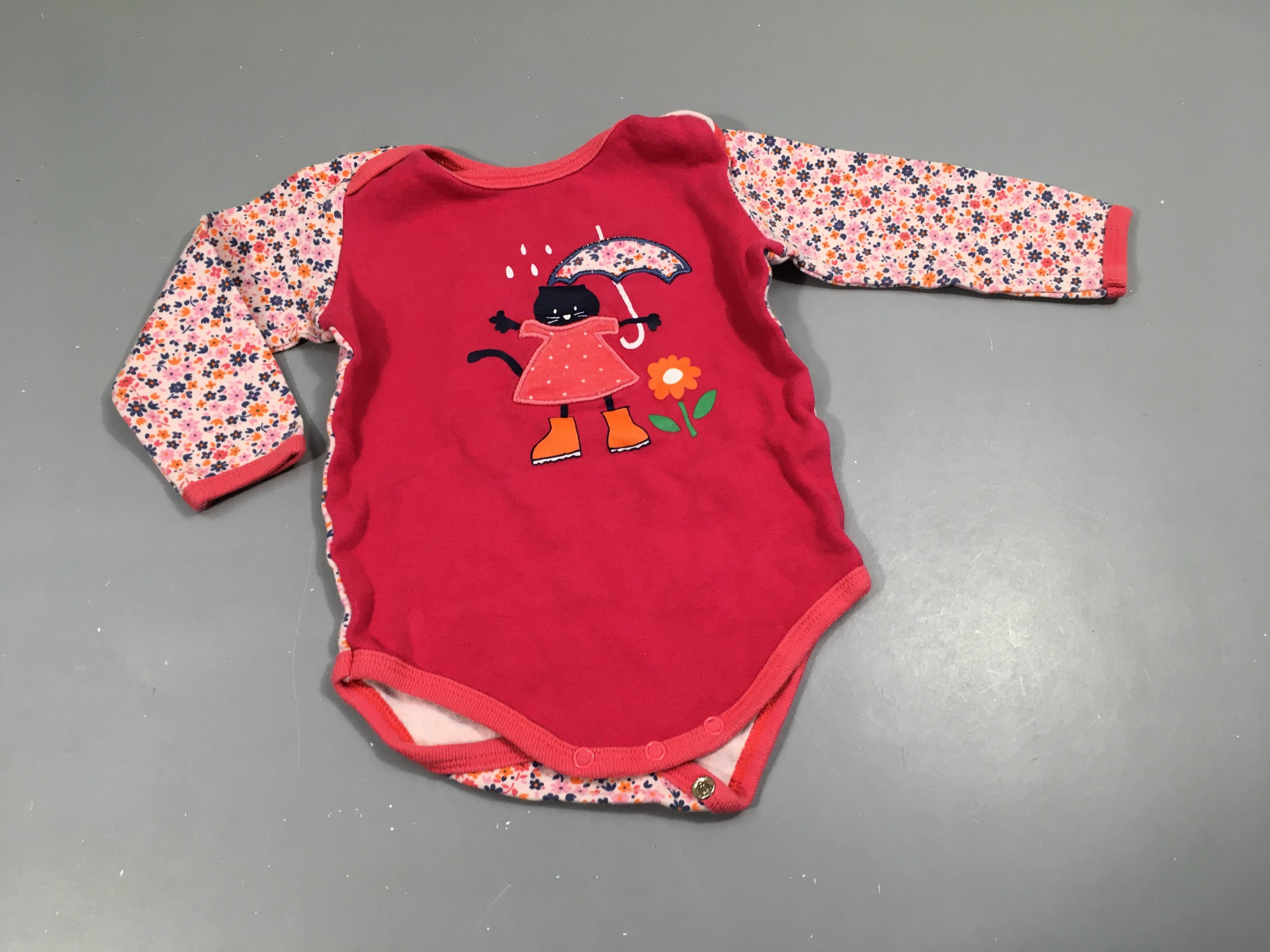 Body m.l rose, manches blanches à fleurs, chatton parapluie