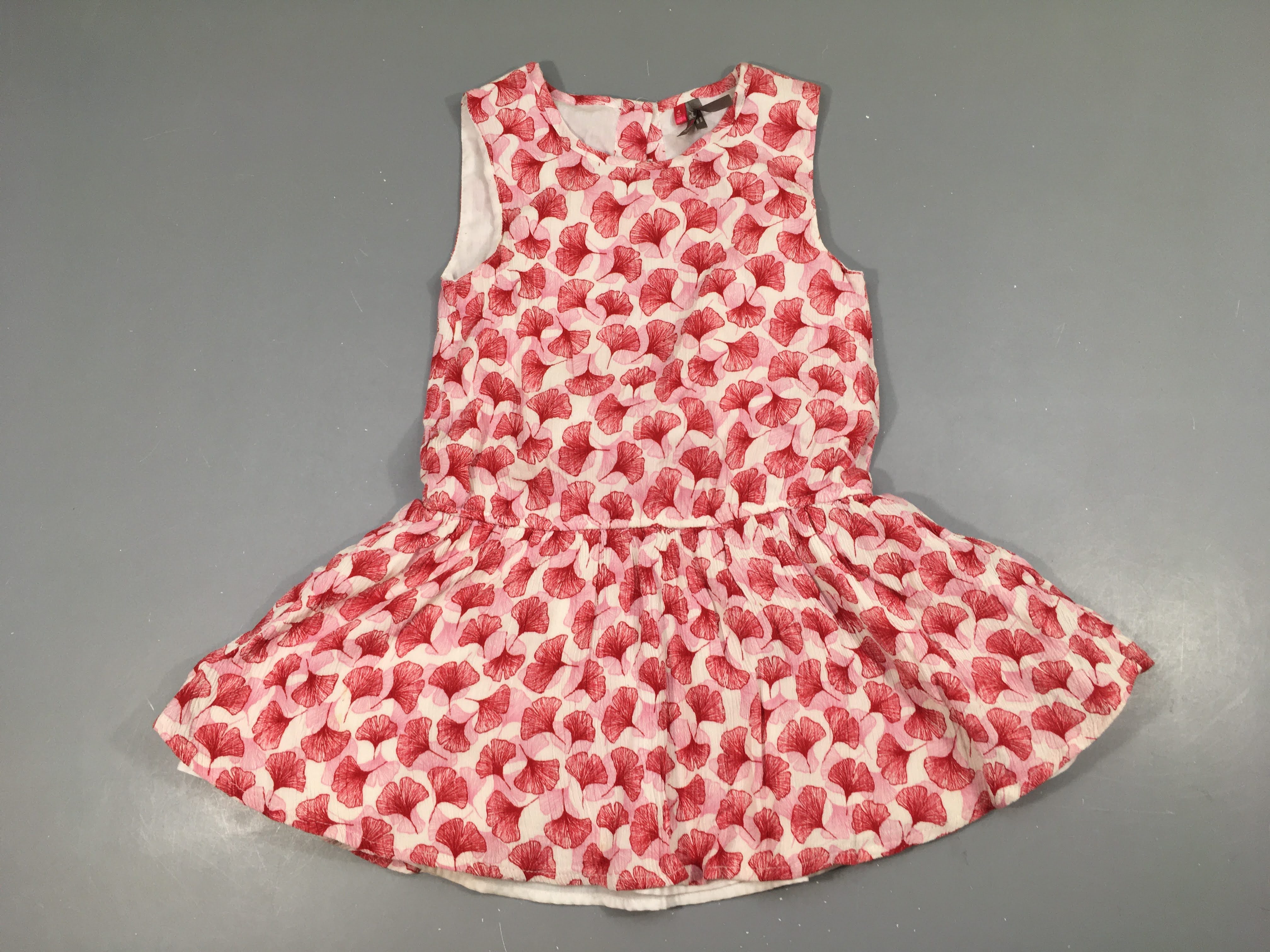 Robe s.m doublée blanche motifs roses-rouges