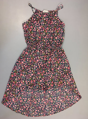 Robe fines bretelles bleu foncé fleurie court devant, plus longue à l'arrière, moins cher chez Petit Kiwi