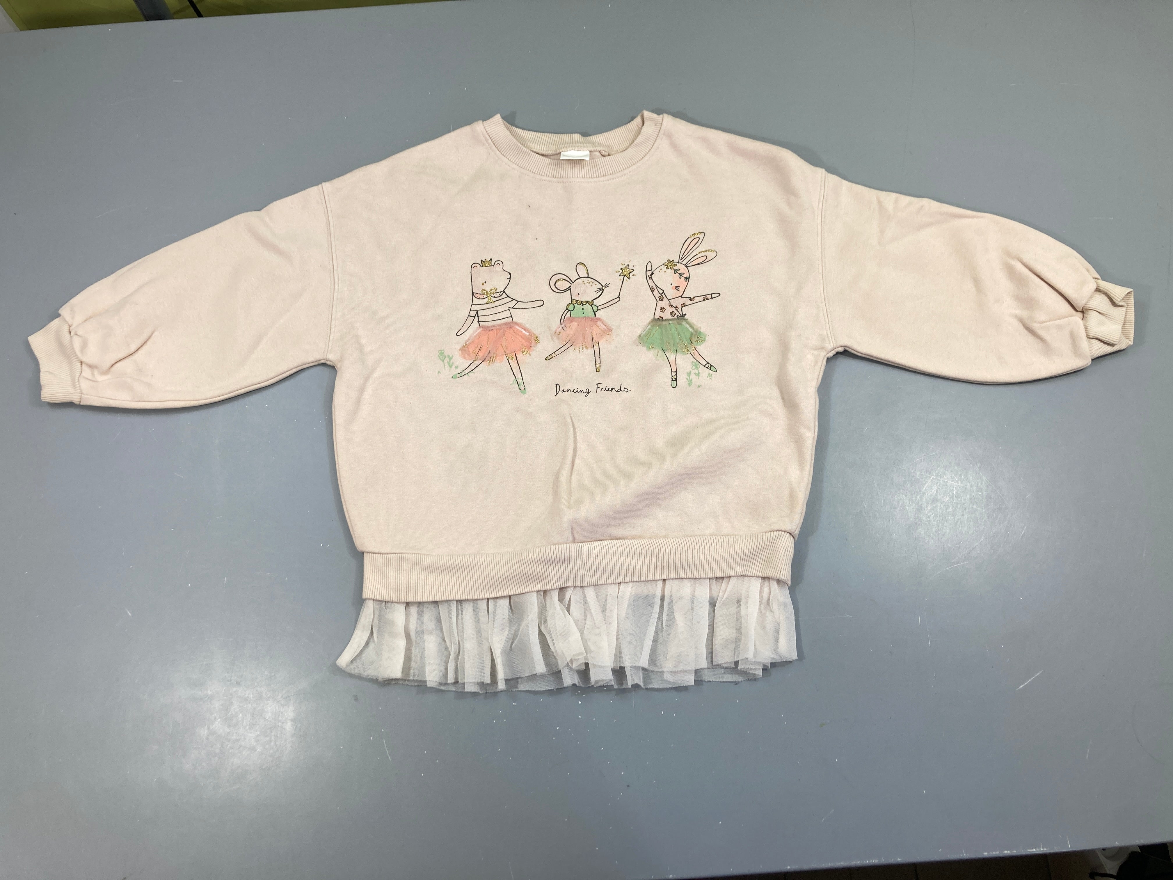 Sweat oversize rose pâle animaux danse, tulle
