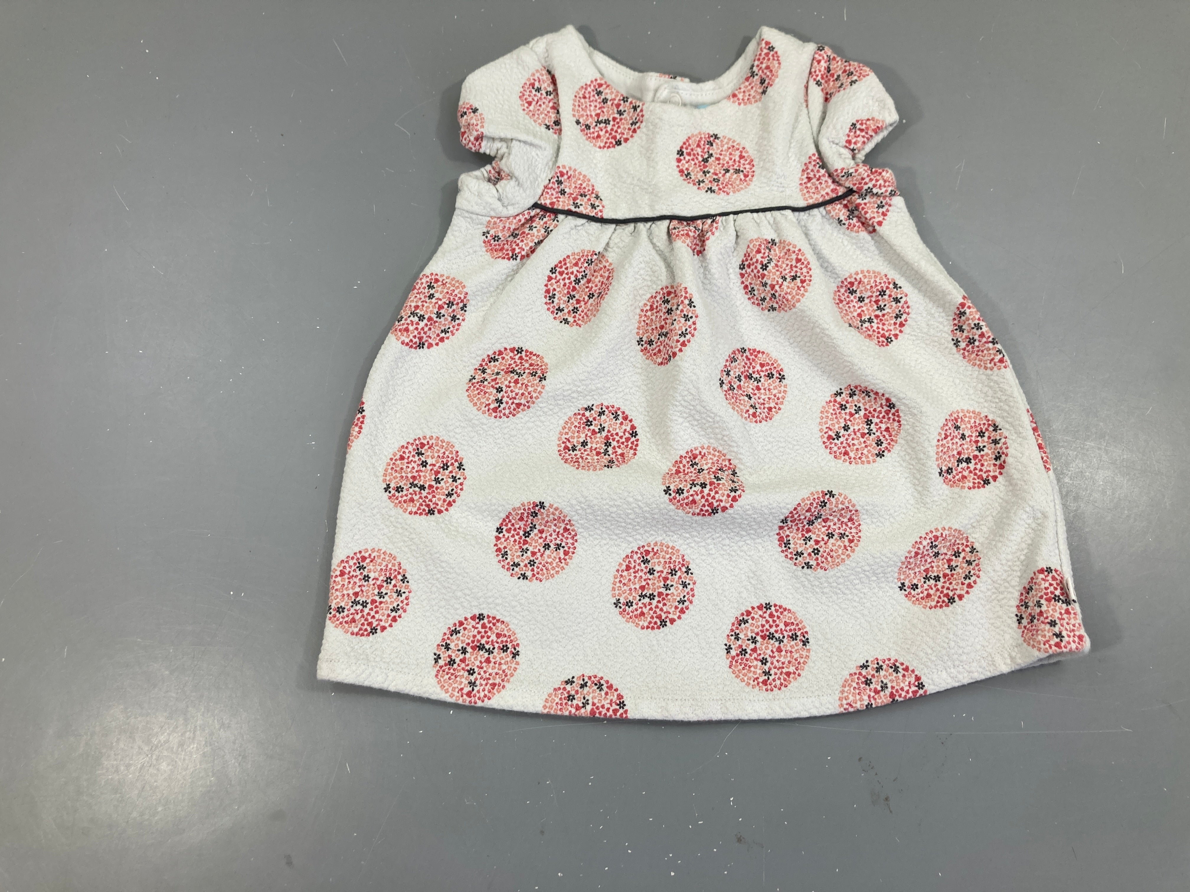 Robe m.c texturé blanc cercles