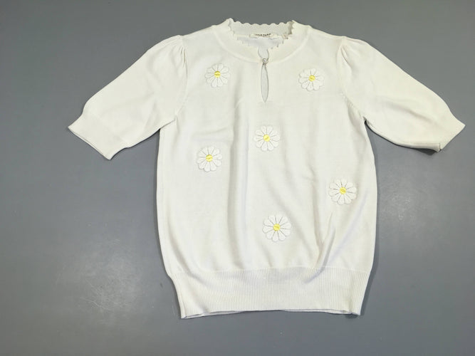 Pull léger m.c blanc fleurs broderies, moins cher chez Petit Kiwi