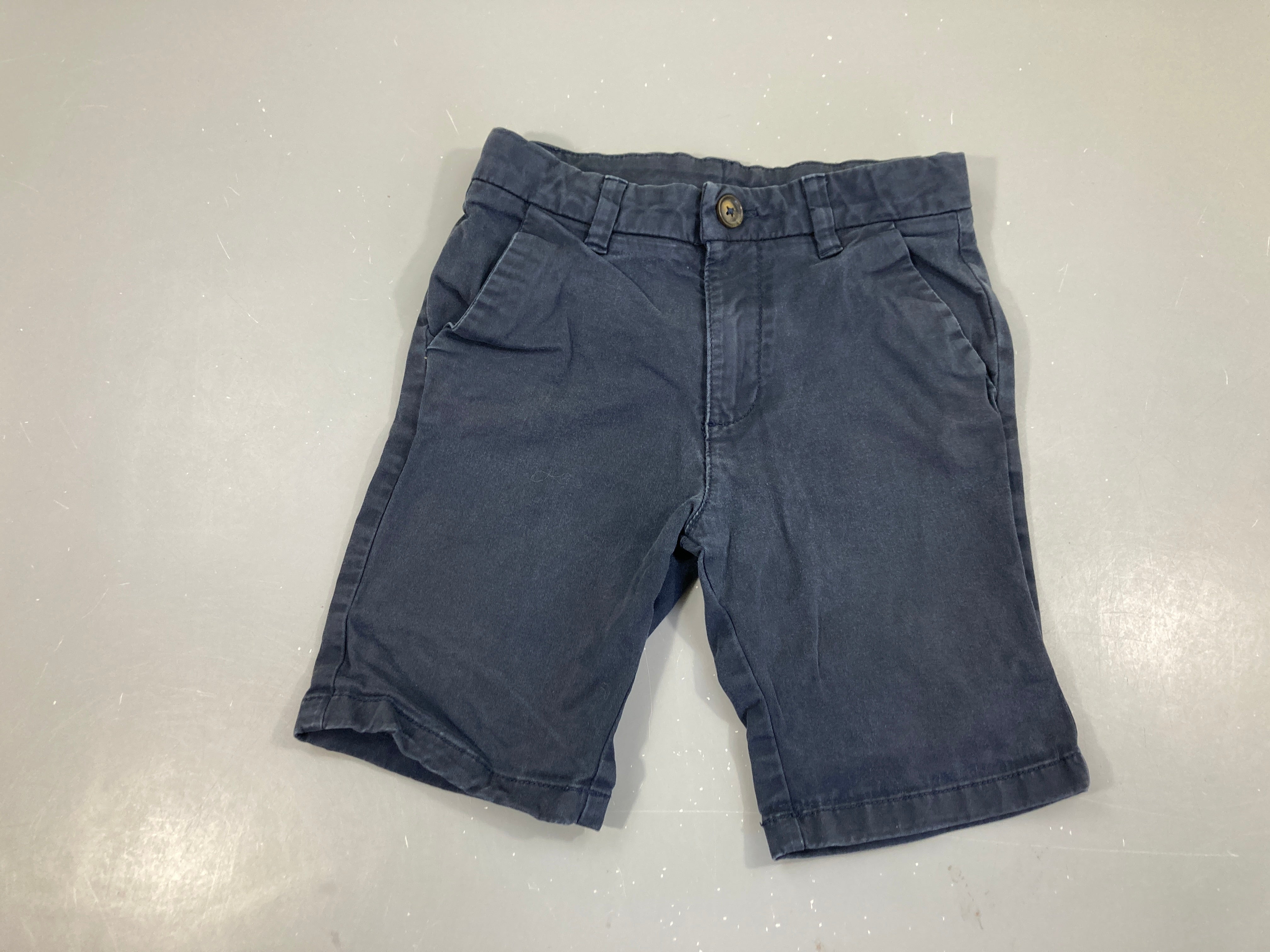 Bermuda chino bleu foncé