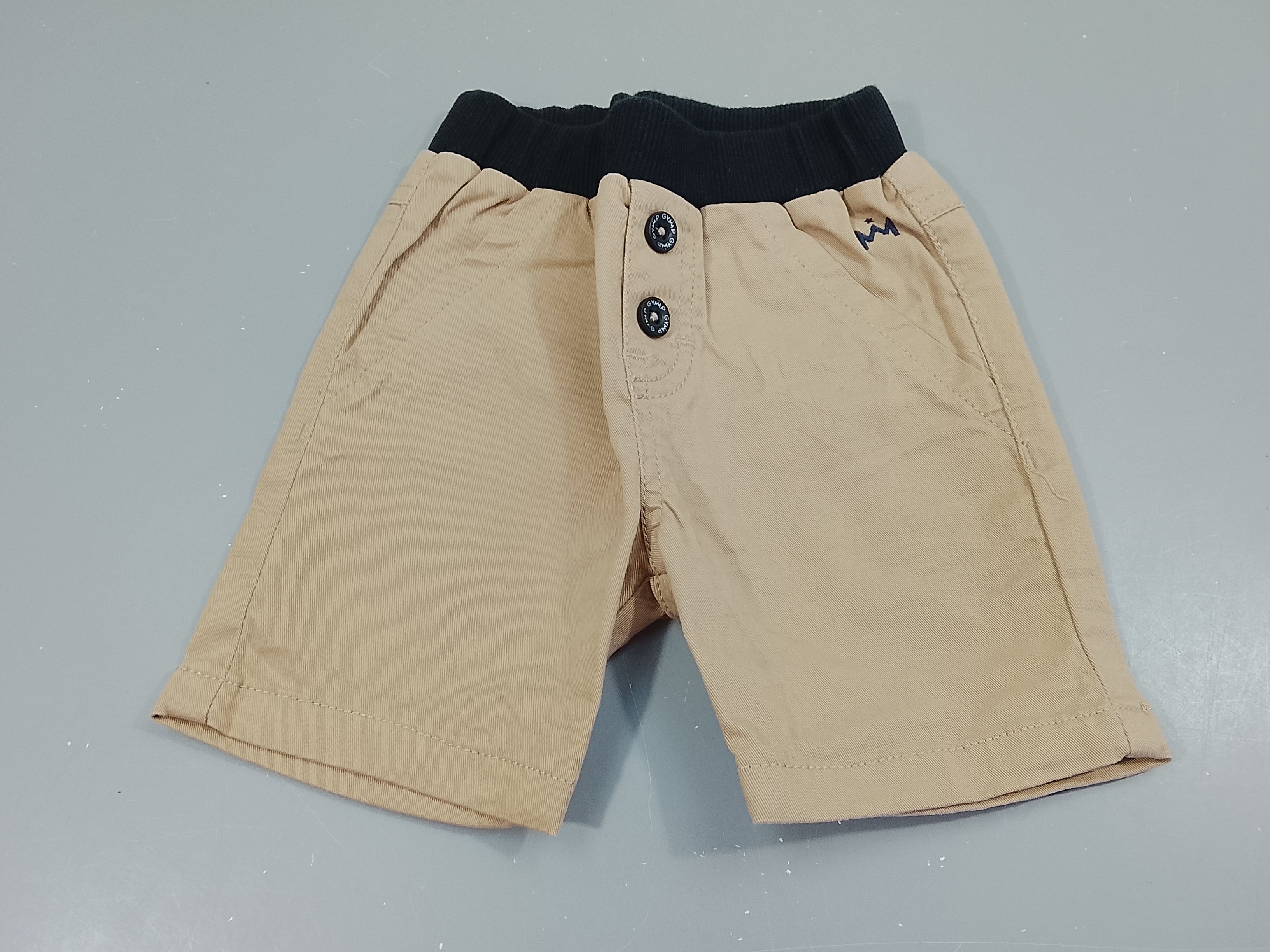 Short  beige et bleu marine