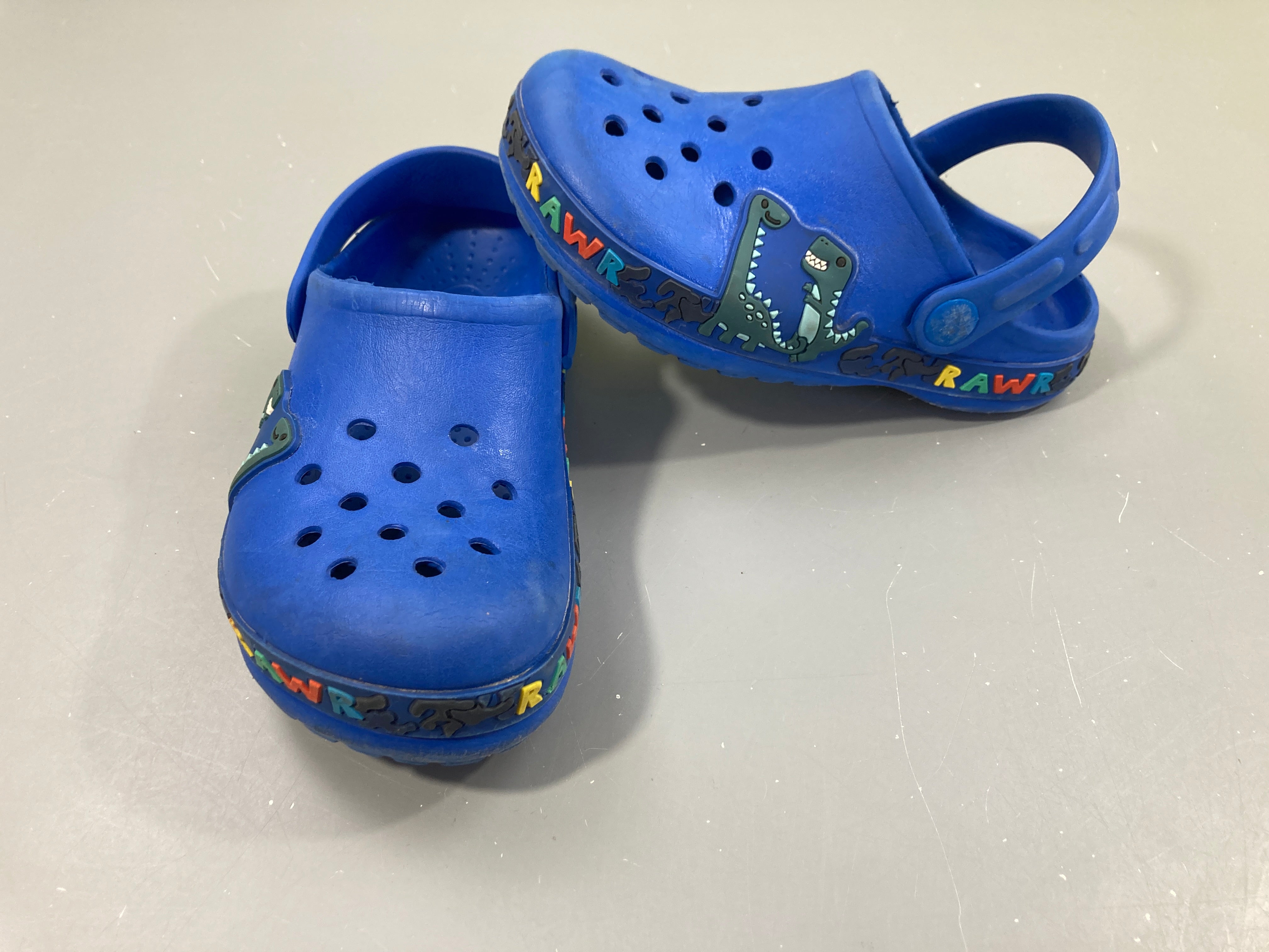 Sabots style Crocs bleu dinos, 28-29