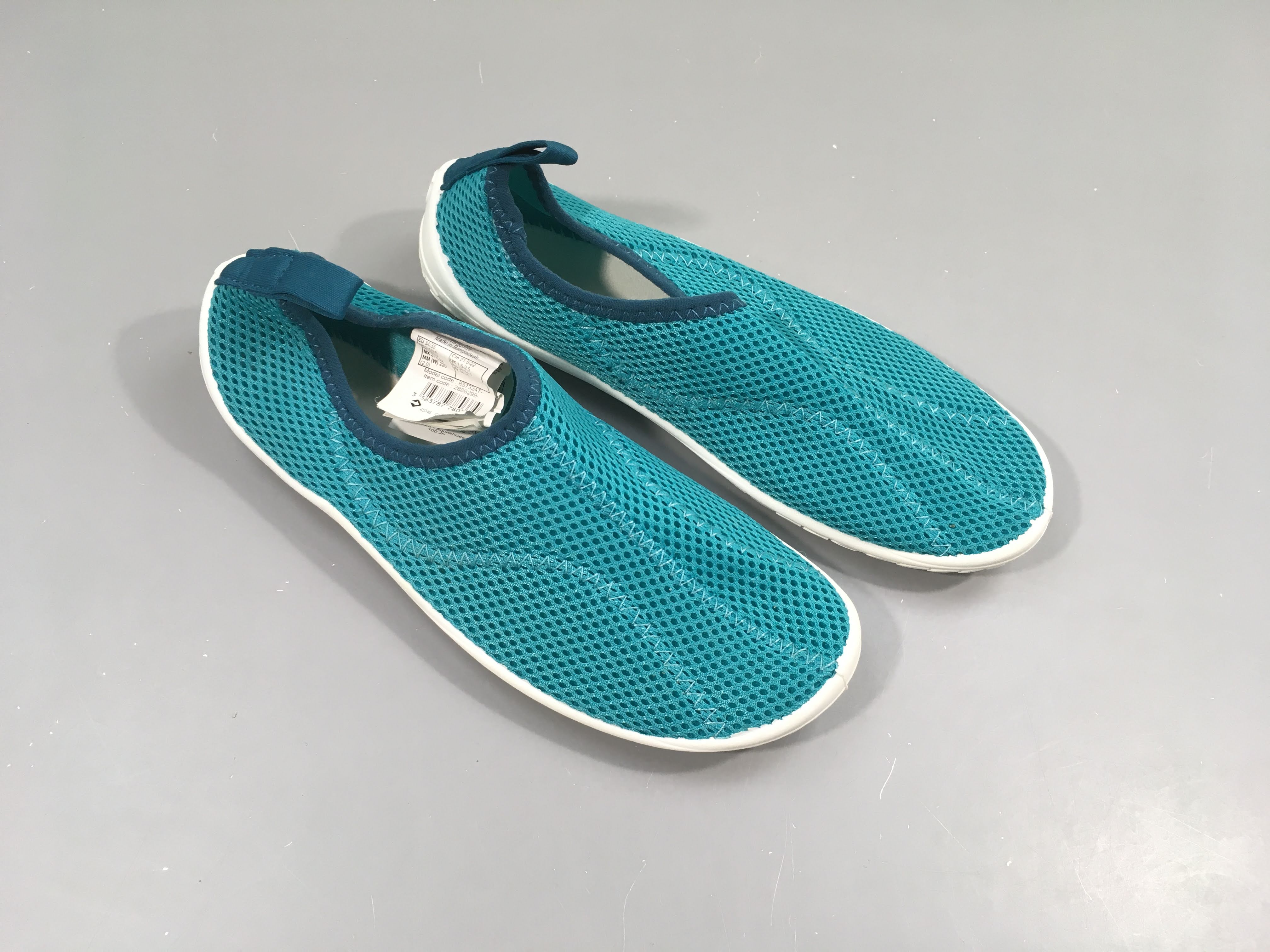 Sandales d'eau turquoise, 34-35
