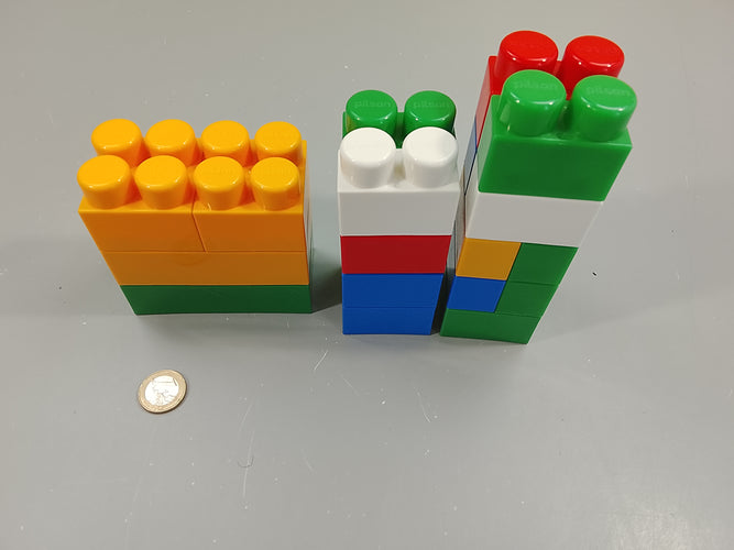 Lot de 20 blocs de construction Pilson, moins cher chez Petit Kiwi