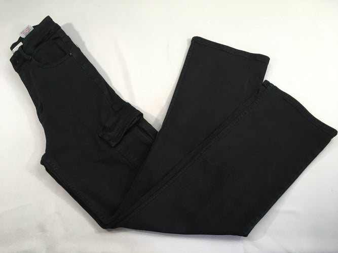 Jeans cargo noir, T34, moins cher chez Petit Kiwi