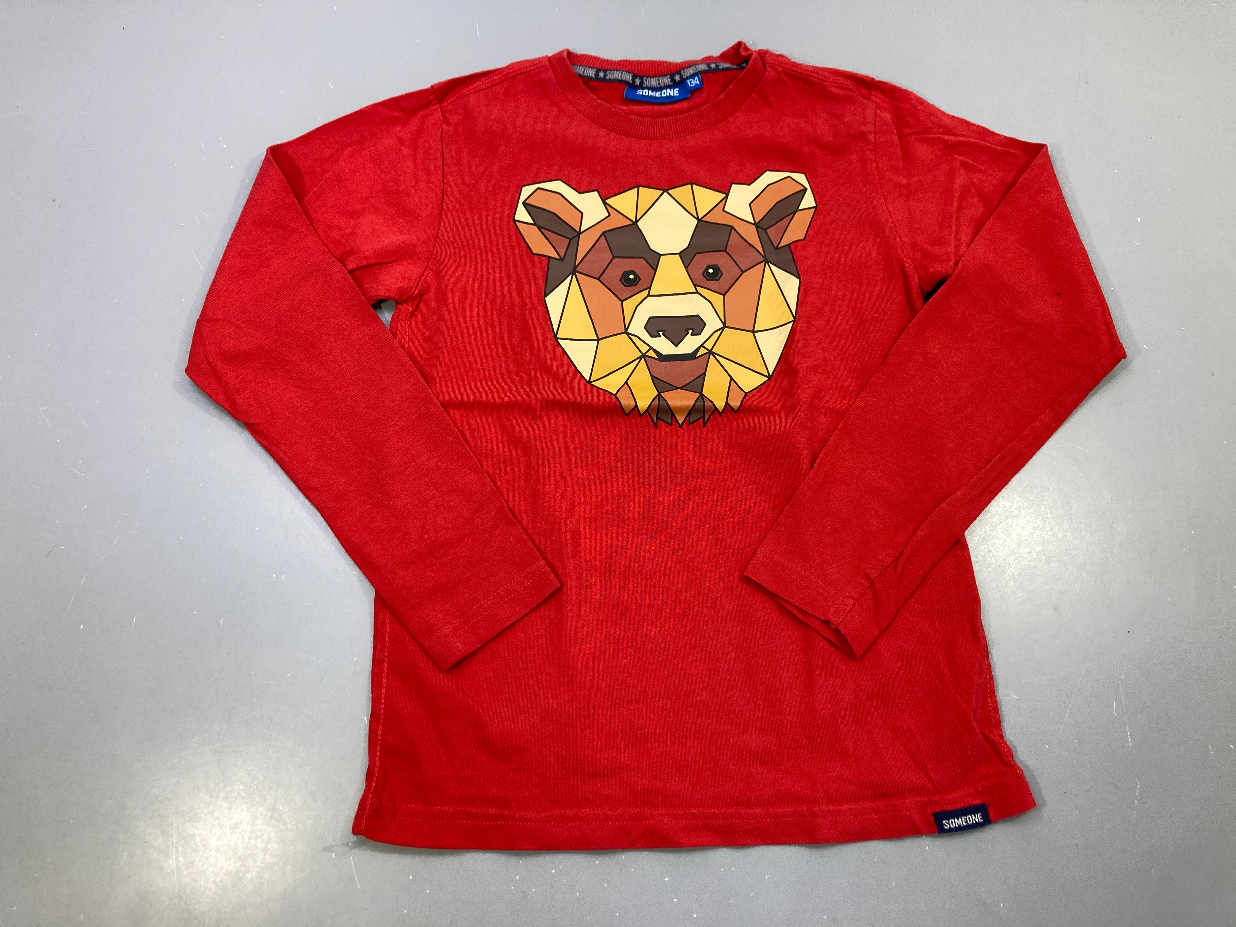 T-shirt m.l rouge imprimé ours géométrique