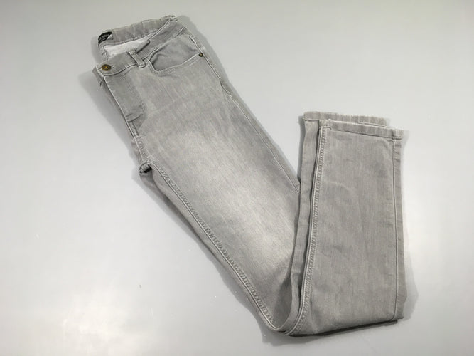 Jeans gris, moins cher chez Petit Kiwi