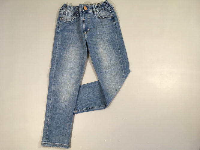 Jeans straight, quelques taches légères jambe gauche, moins cher chez Petit Kiwi