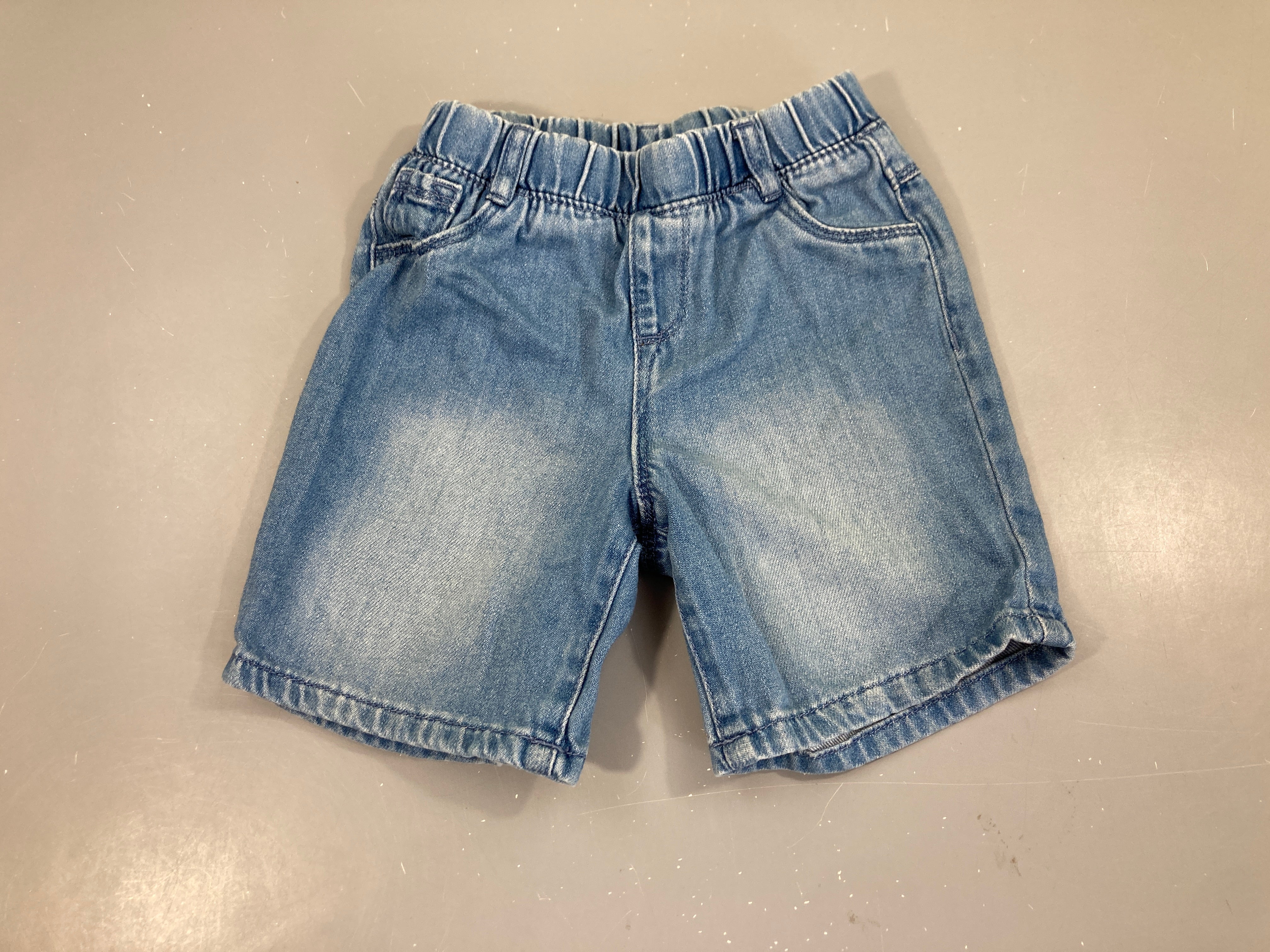 Bermuda denim