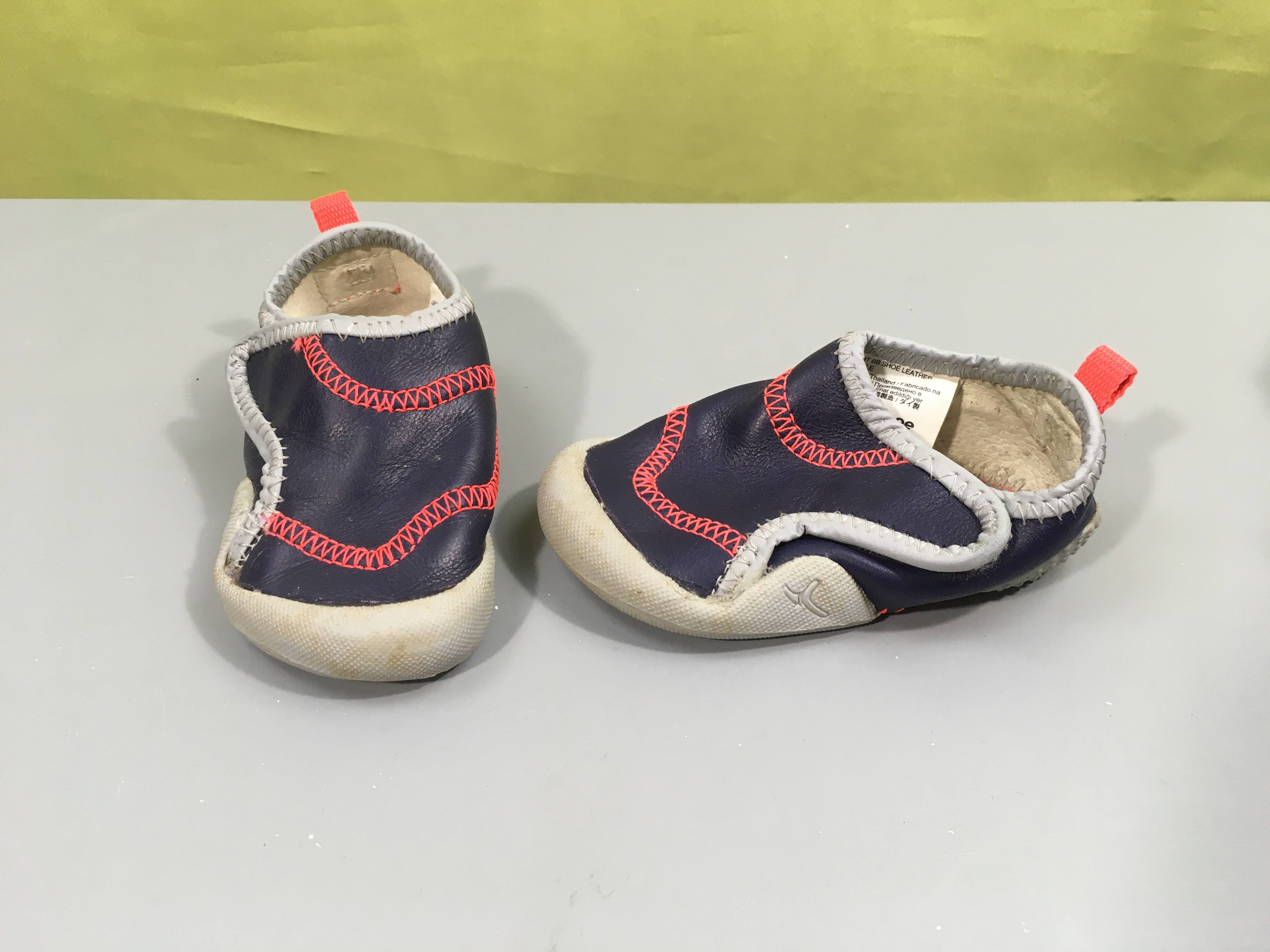 Chaussons de gym cuir bleu foncé, 22