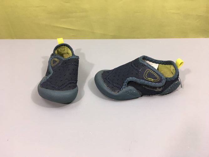Chaussons de gym bleu foncé, 23, moins cher chez Petit Kiwi