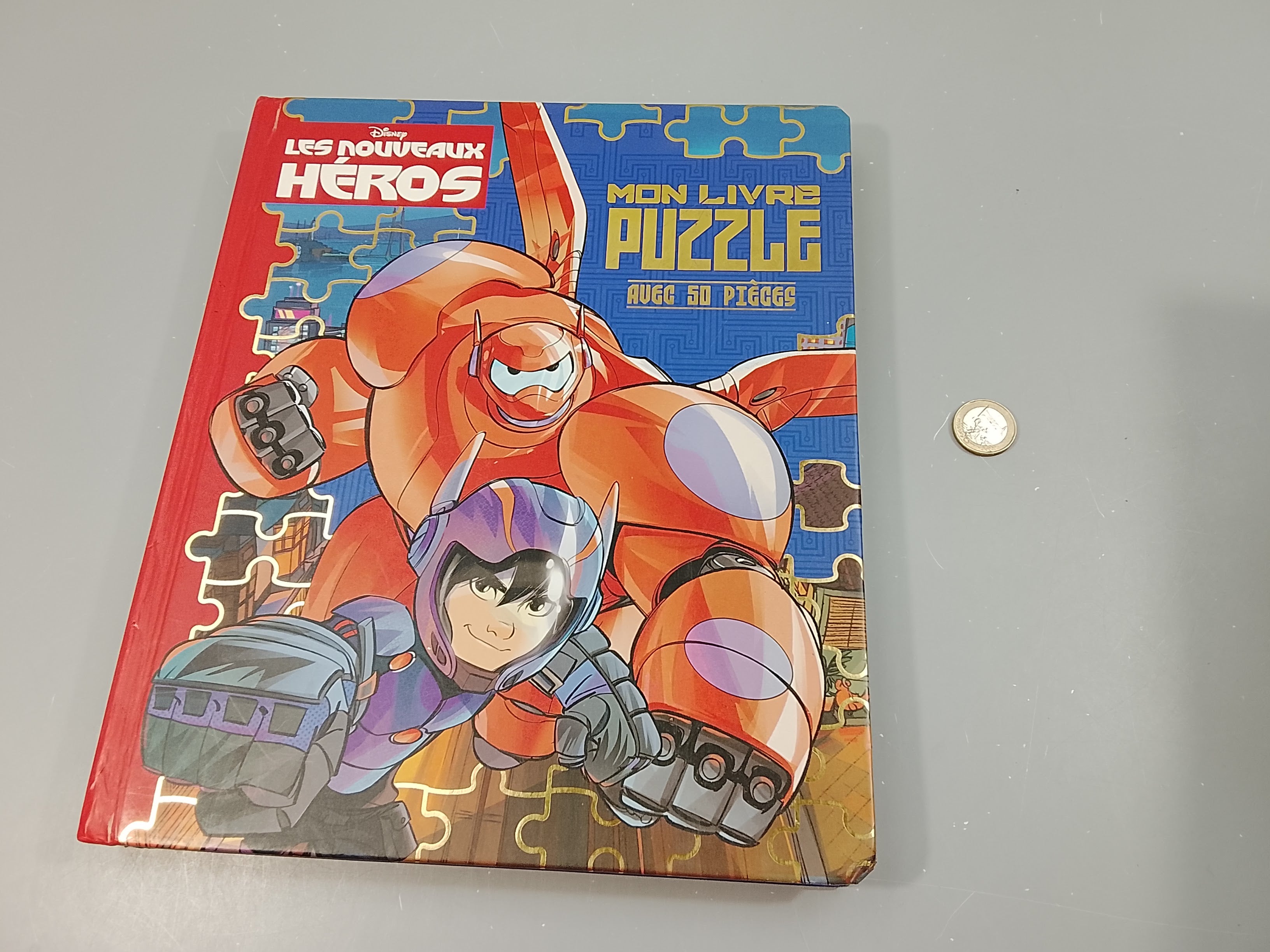 Mon livre puzzle les nouveaux héros 5 puzzles de 50 pcs (bouts de certaines pièces usés)