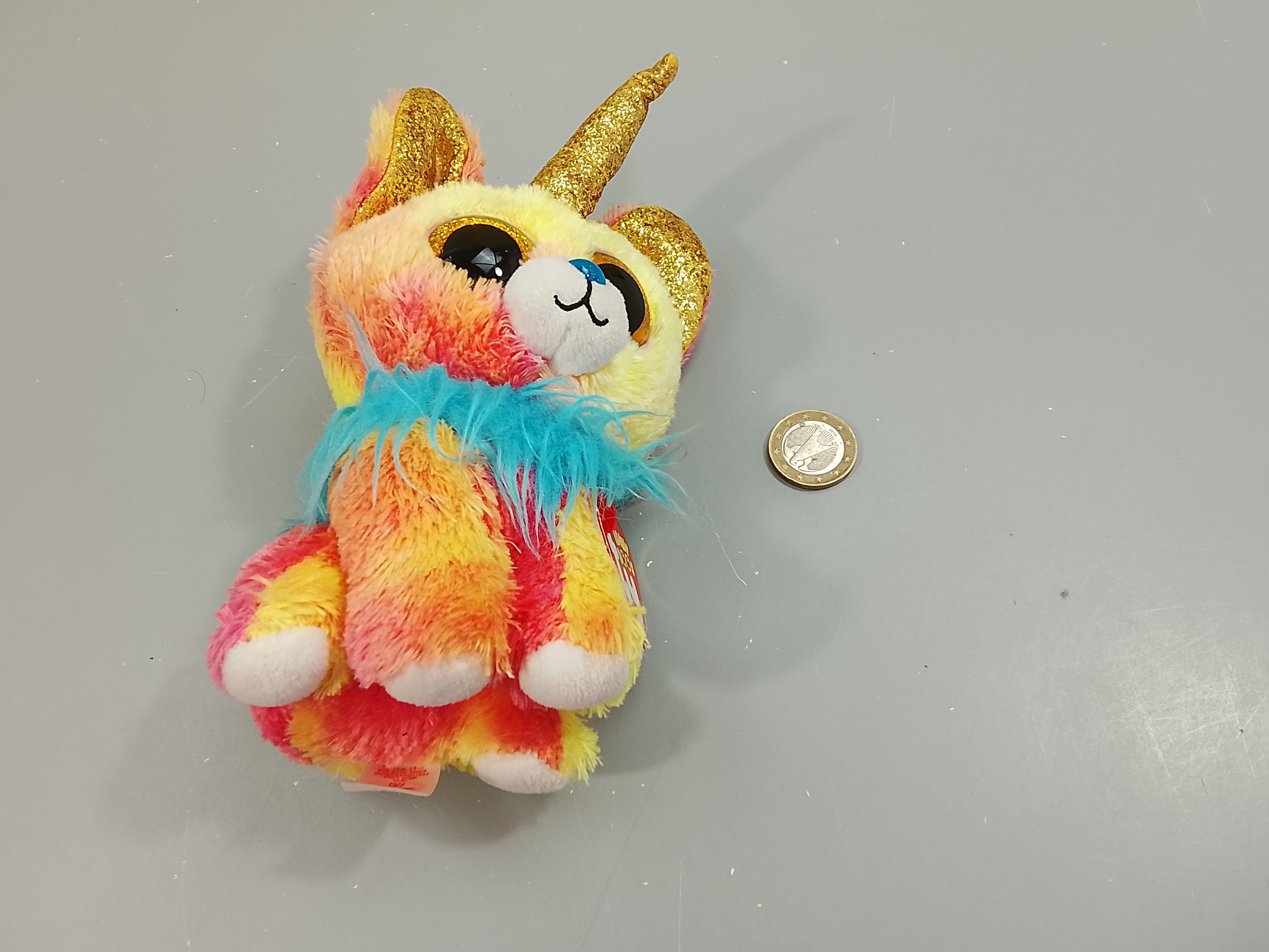 NEUVE Peluche Ty , Chihuahua licorne multicolore