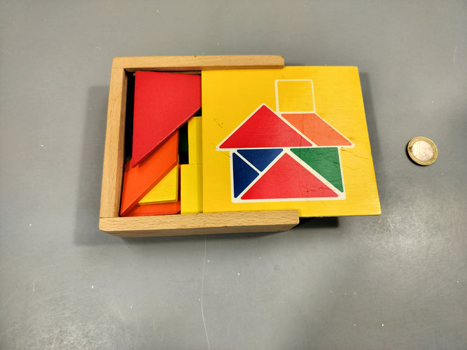 Tangram puzzle en bois, moins cher chez Petit Kiwi