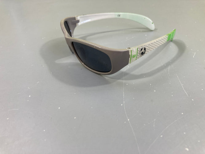 Lunettes de soleil foot p'titboo, moins cher chez Petit Kiwi