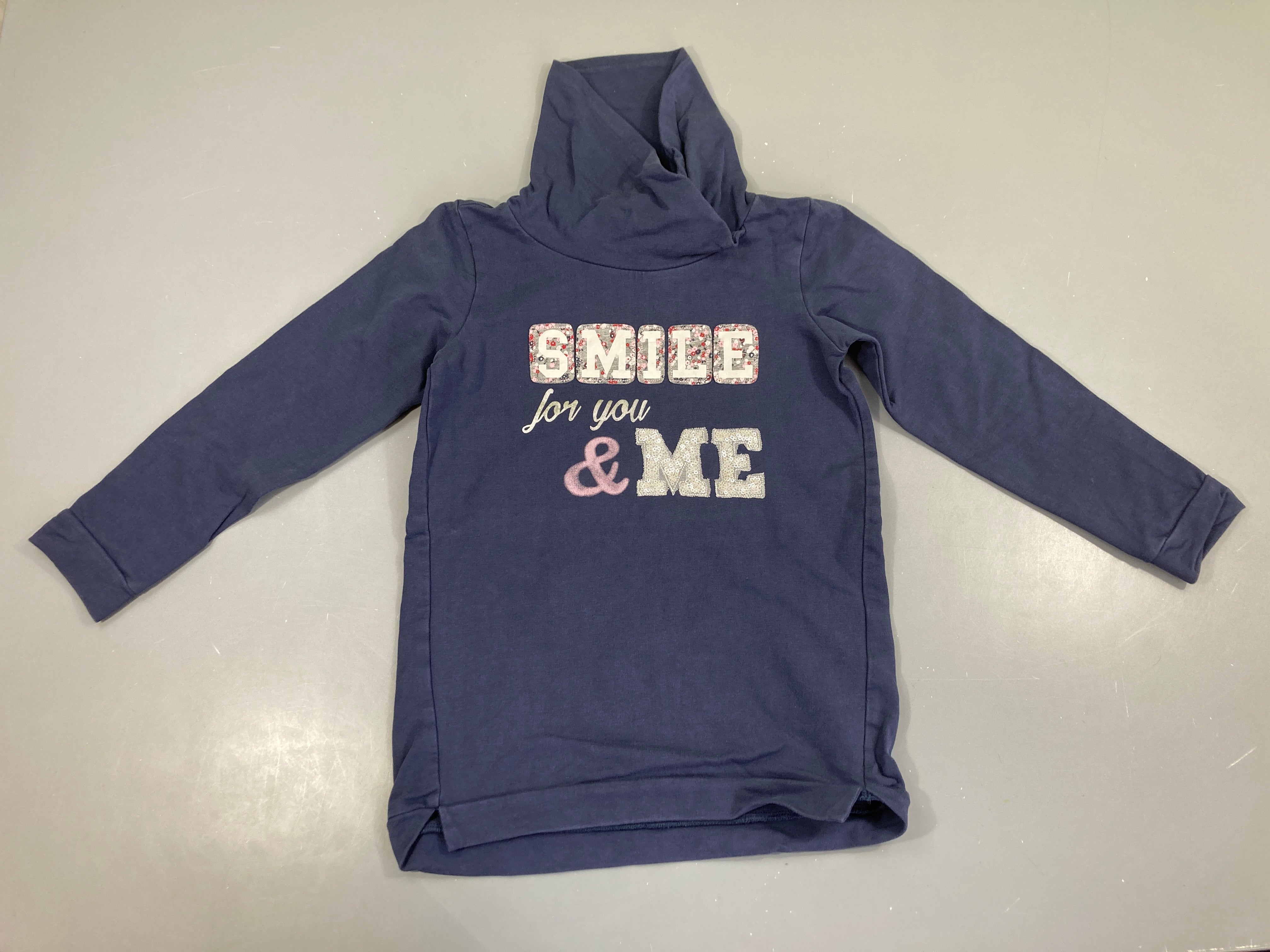 Sweat bleu foncé à capuche s.mile