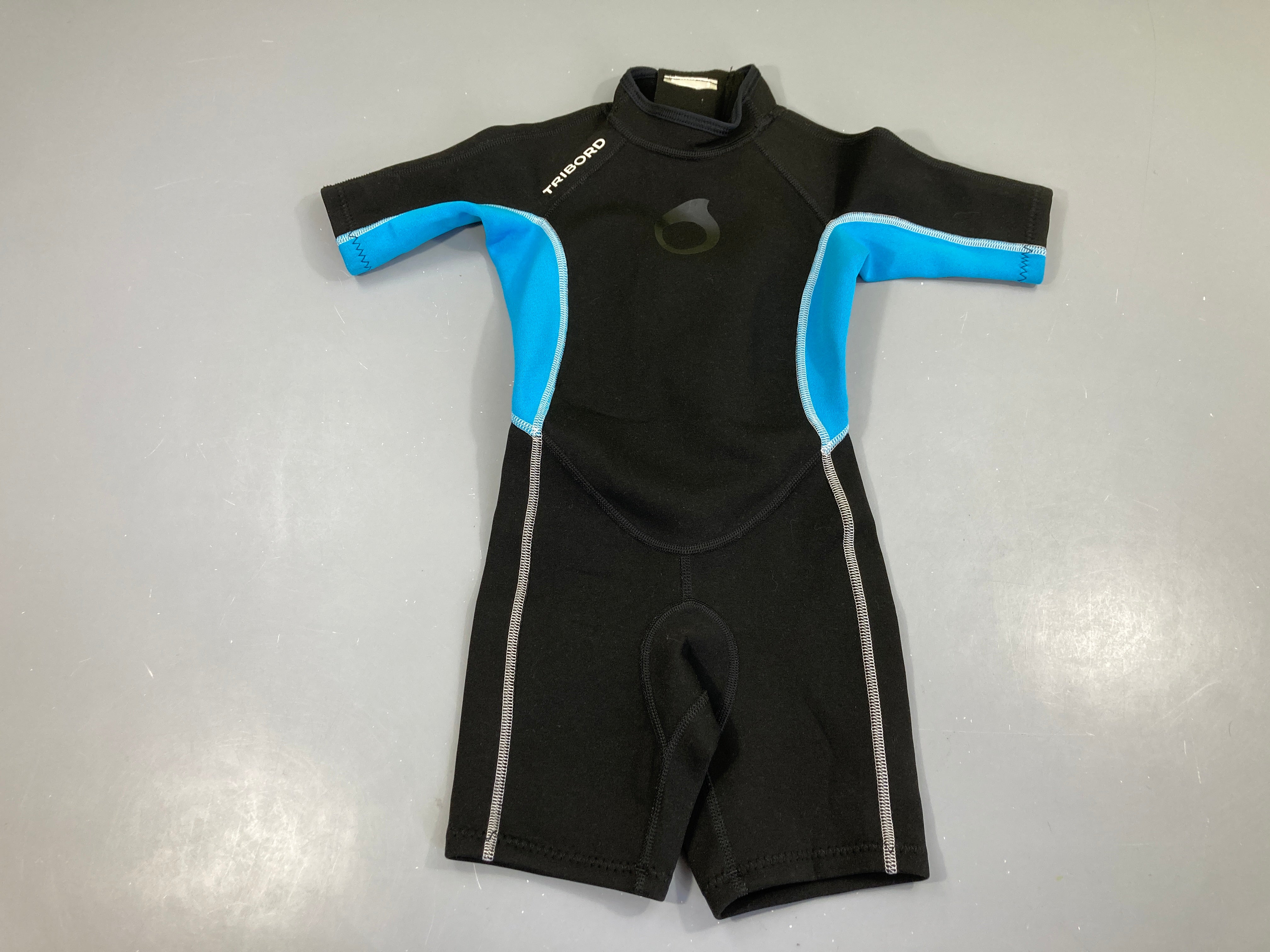 Combinaison anti-froid néoprène noire/bleu tribord (taille estimée)