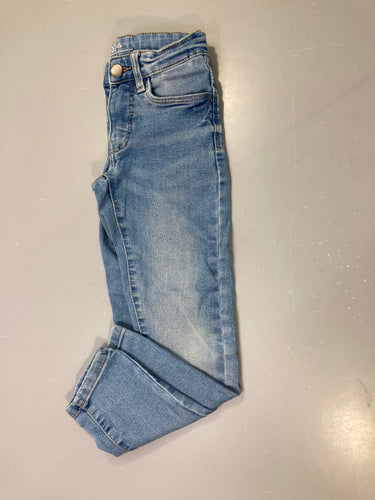 Pantalon jean bleu clair Slim Fit Légère tache jambe D, moins cher chez Petit Kiwi