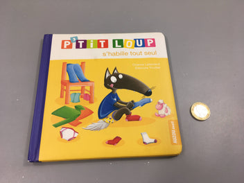 P'tit loup s'habille tout seul