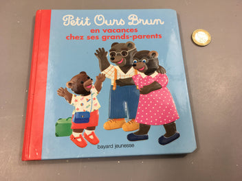 Petit Ours Brun en vacances chez ses grands-parents