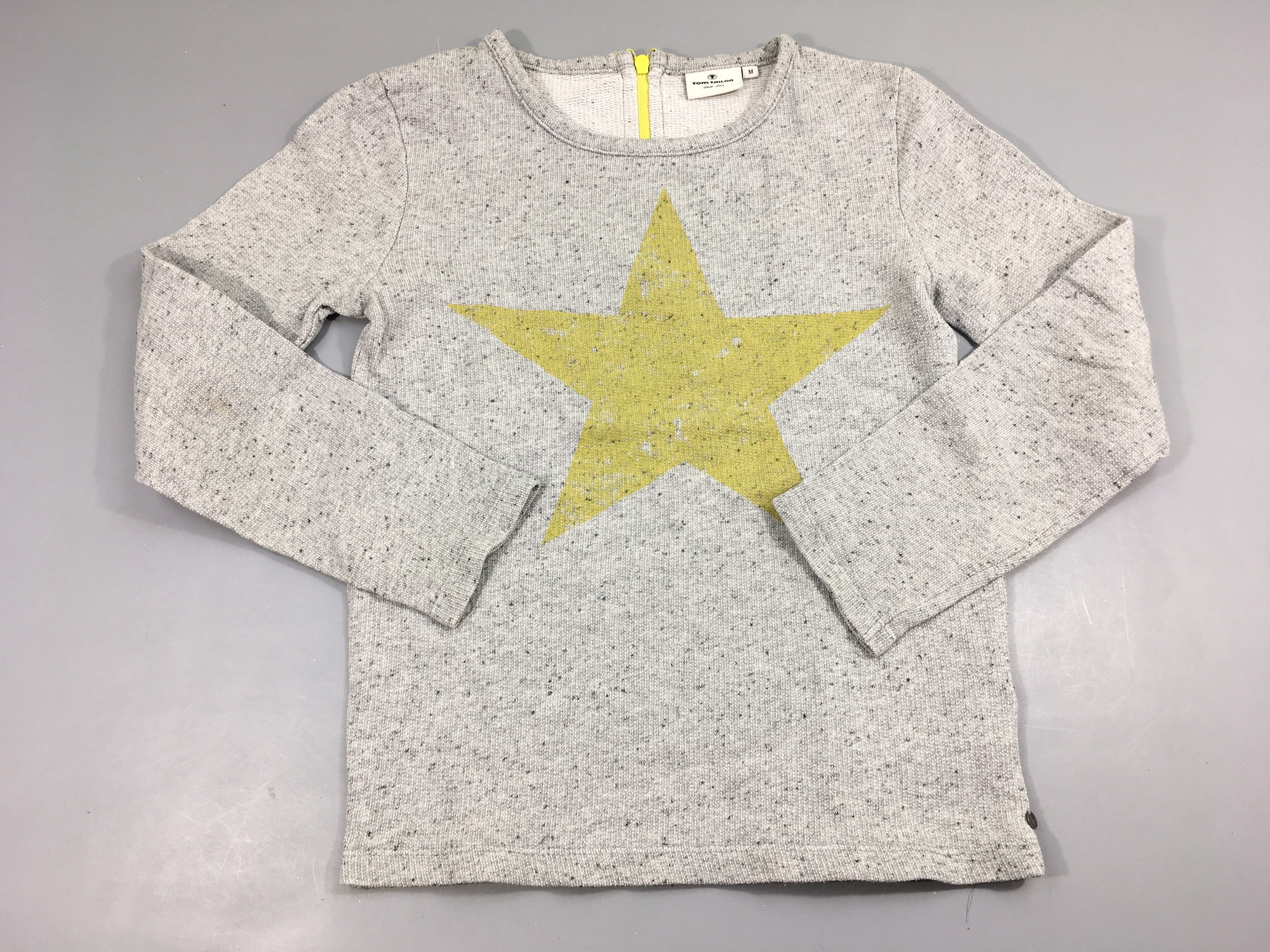 Pull léger gris étoile jaune