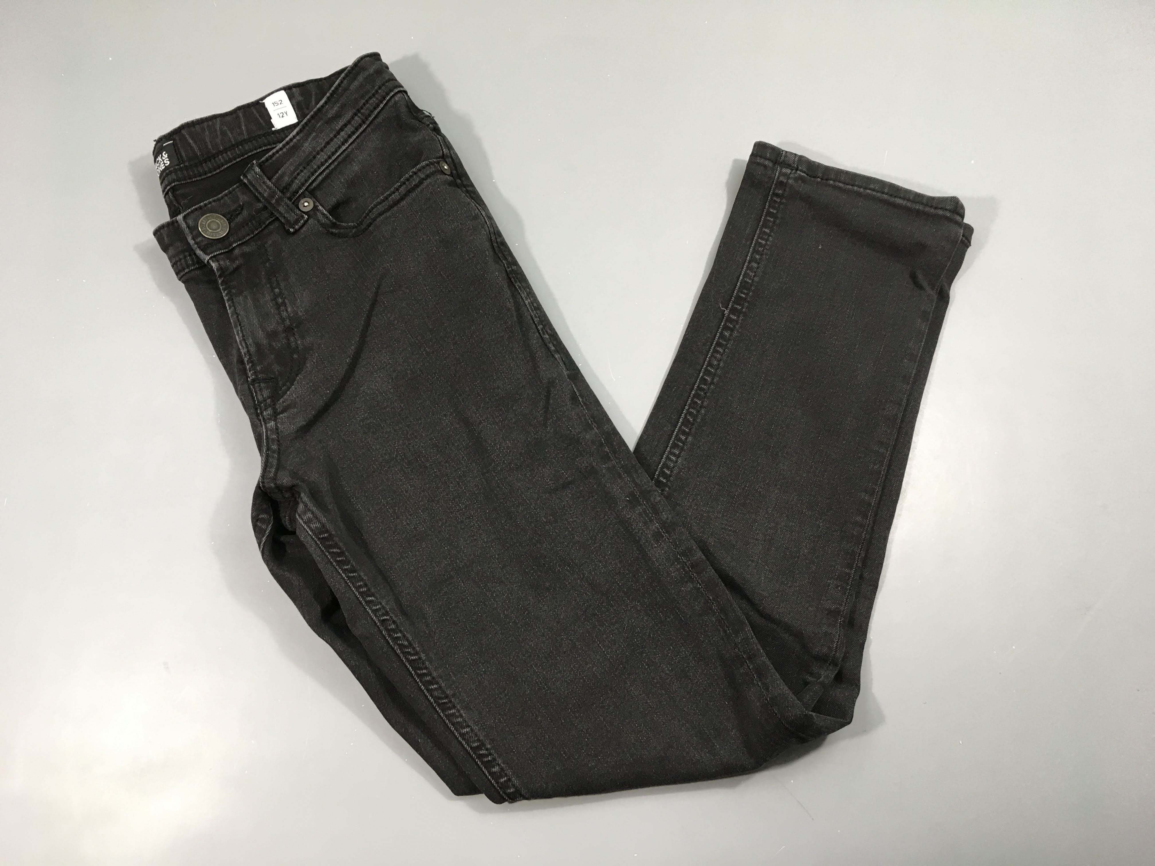 Jeans noir Slim Glenn, étiquette arrière détachée