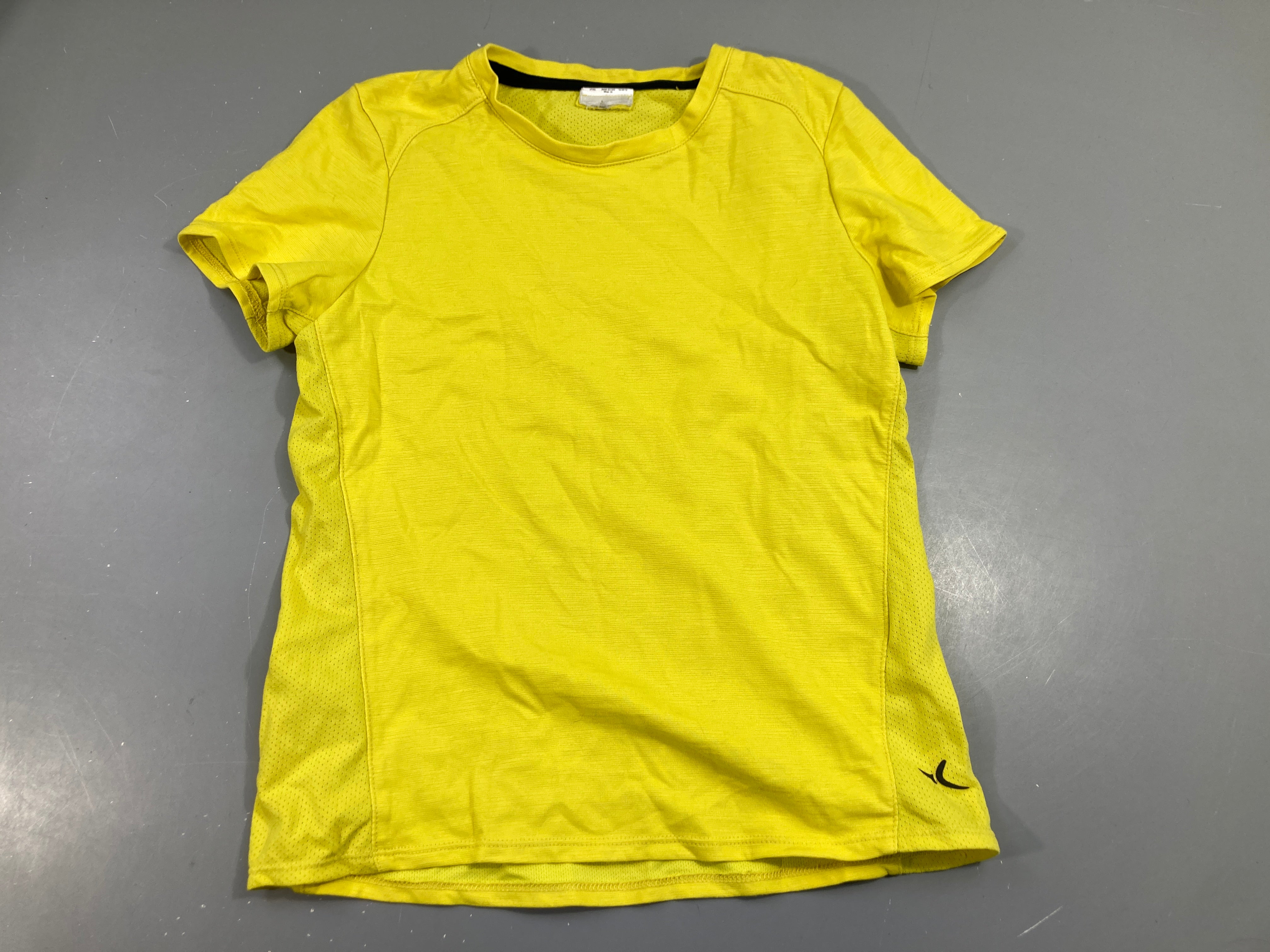 T-shirt m.c jaune foot, taille estimée