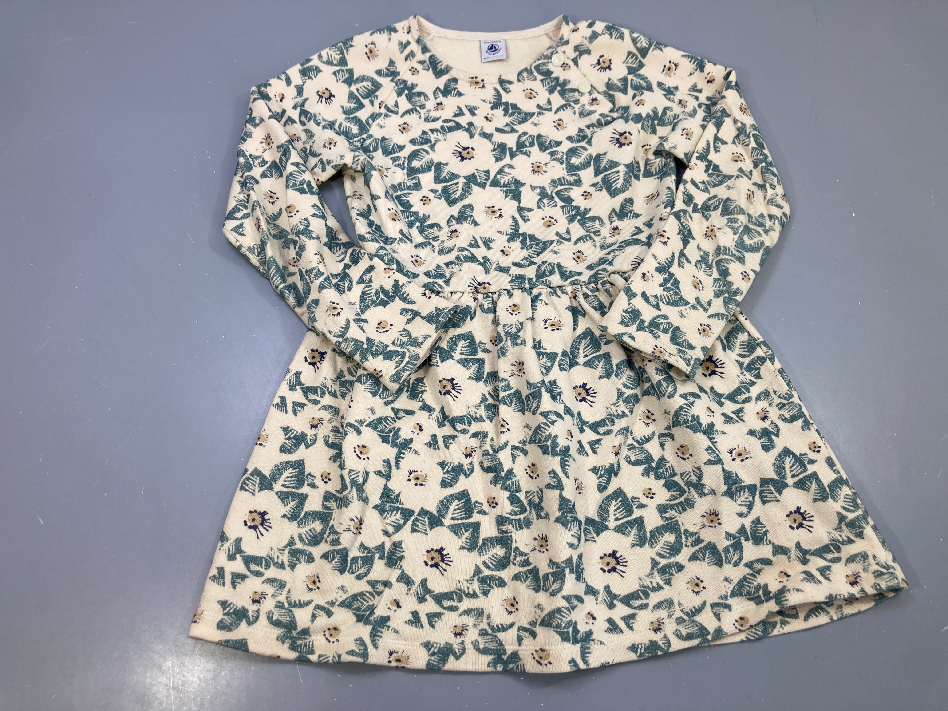Robe m.l molleton écrue, feuillage vert fleuri
