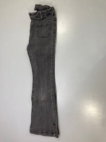 Jean Flare gris délavé, poche arrière, moins cher chez Petit Kiwi