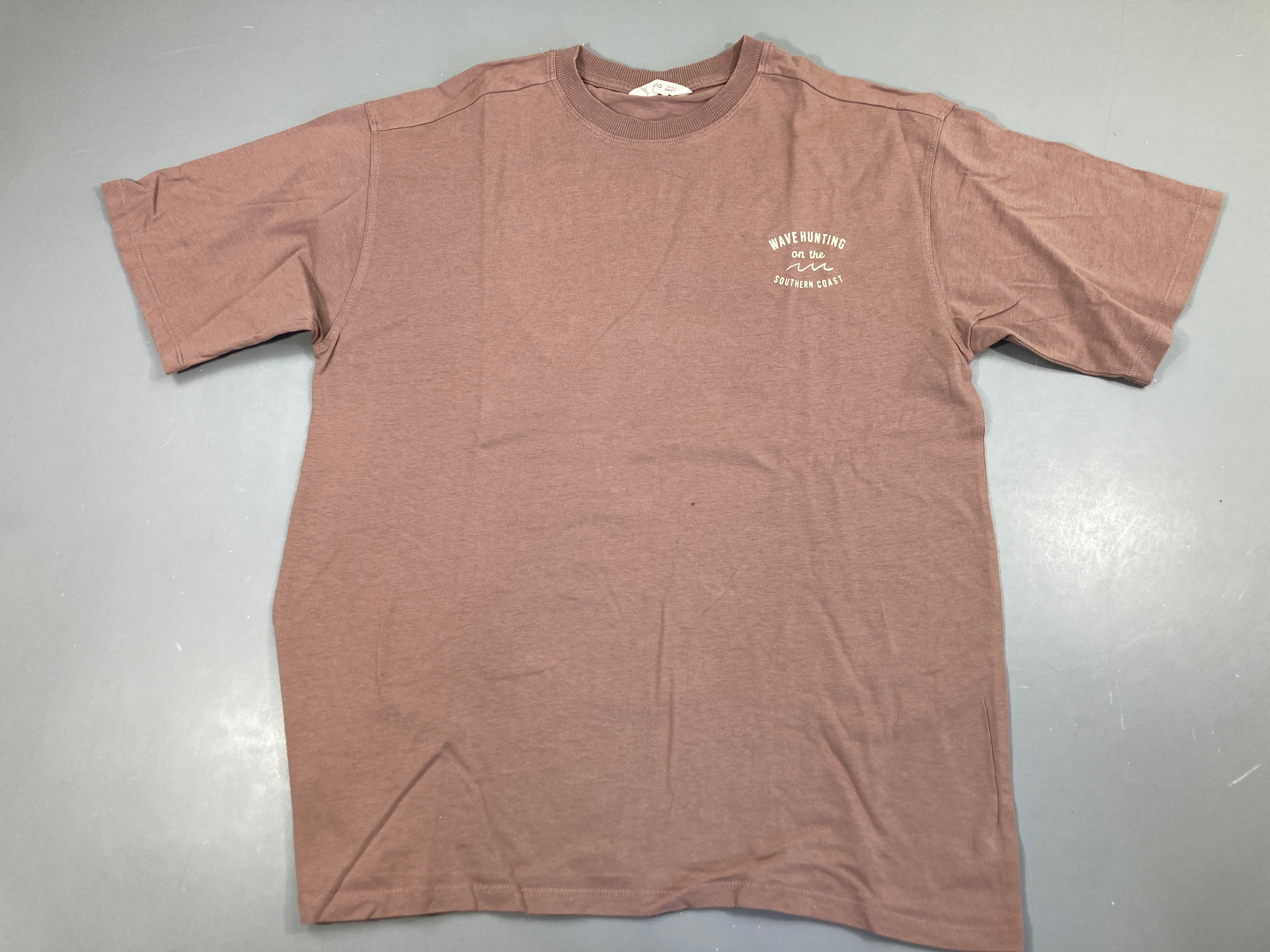 T-shirt m.c mauve wave hunting, petite tache à l'avant