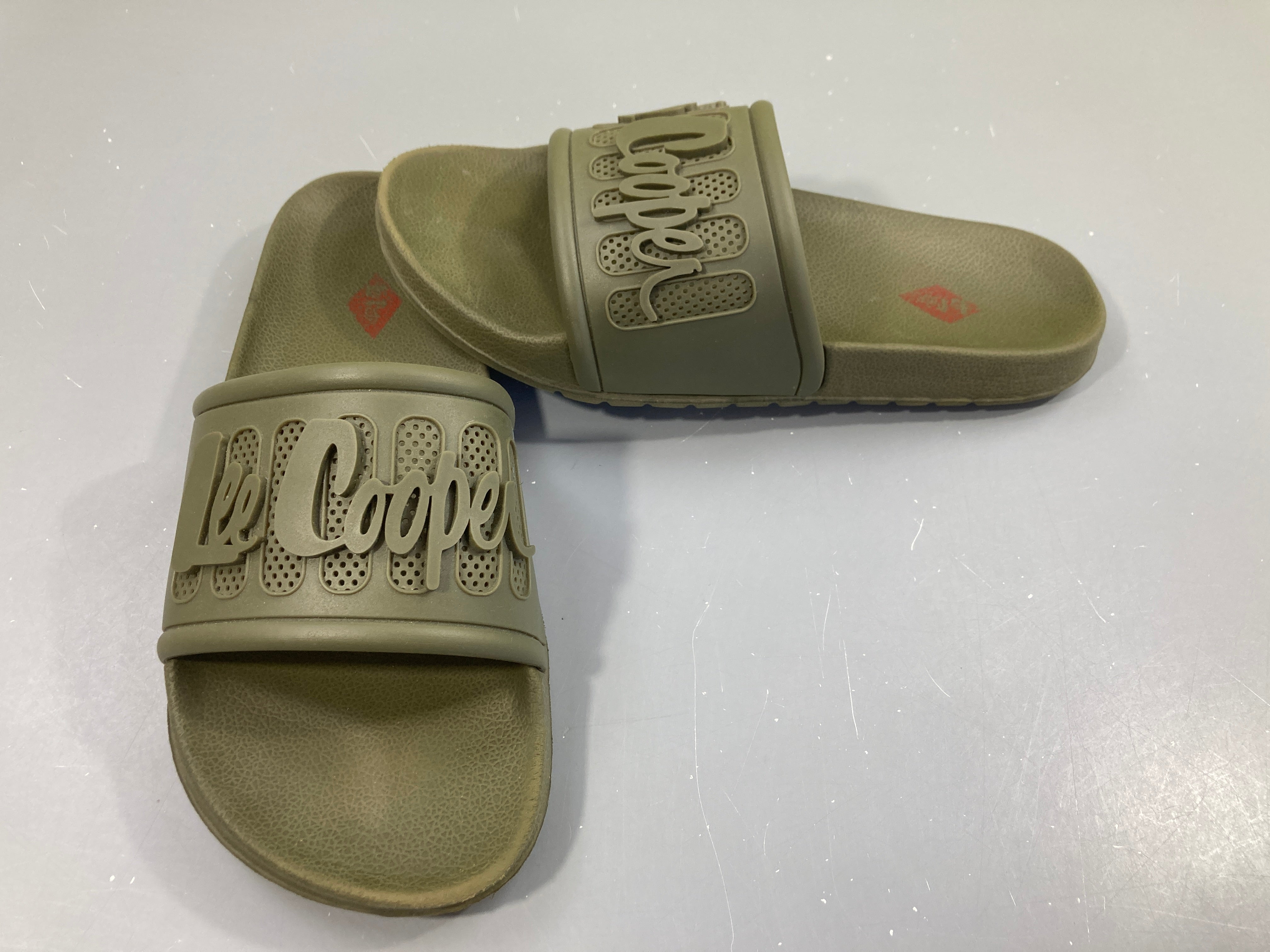 Claquettes kaki Lee cooper, 40