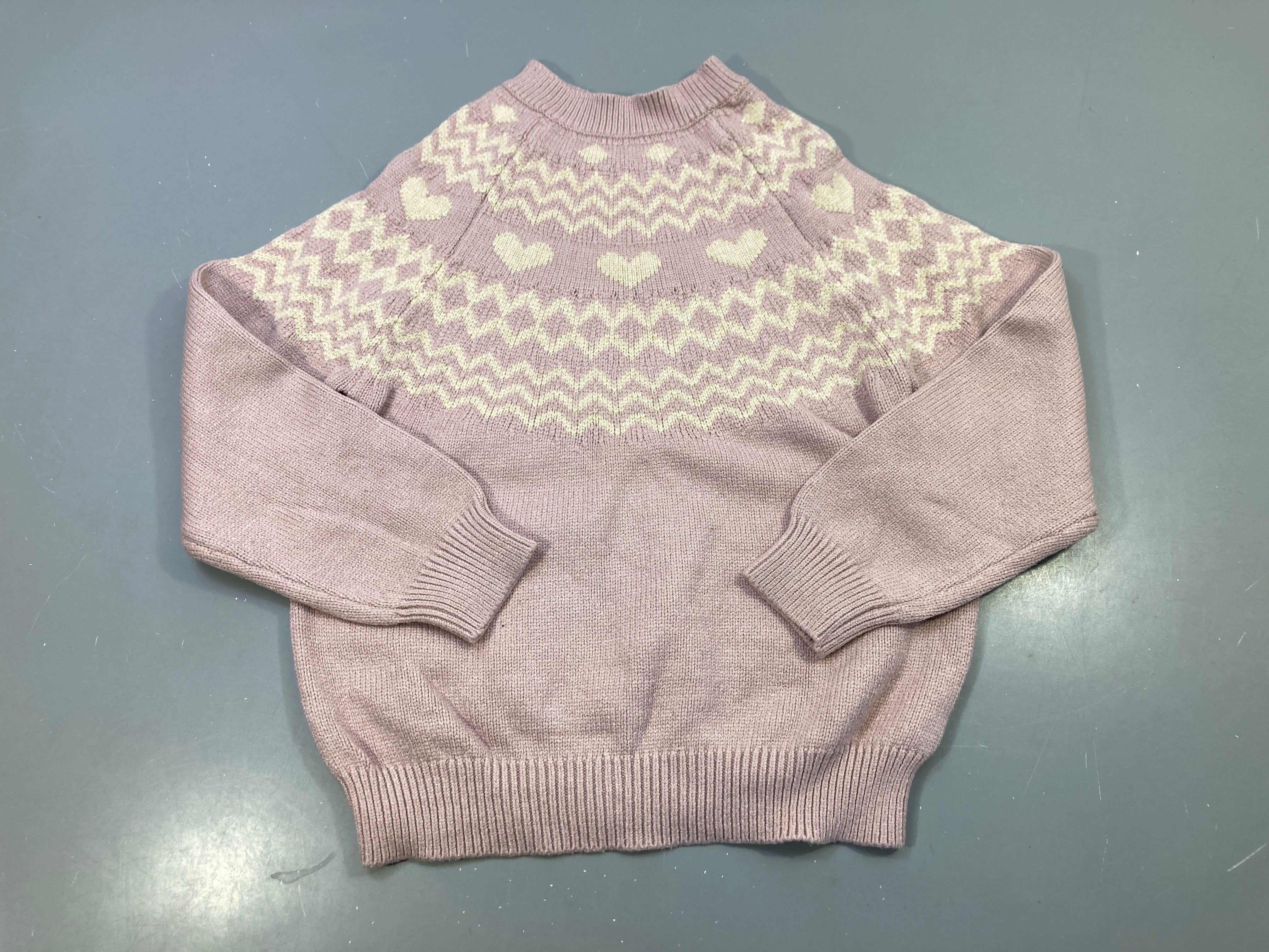 Pull vieux rose jacquard cœurs et vagues écrus, maille