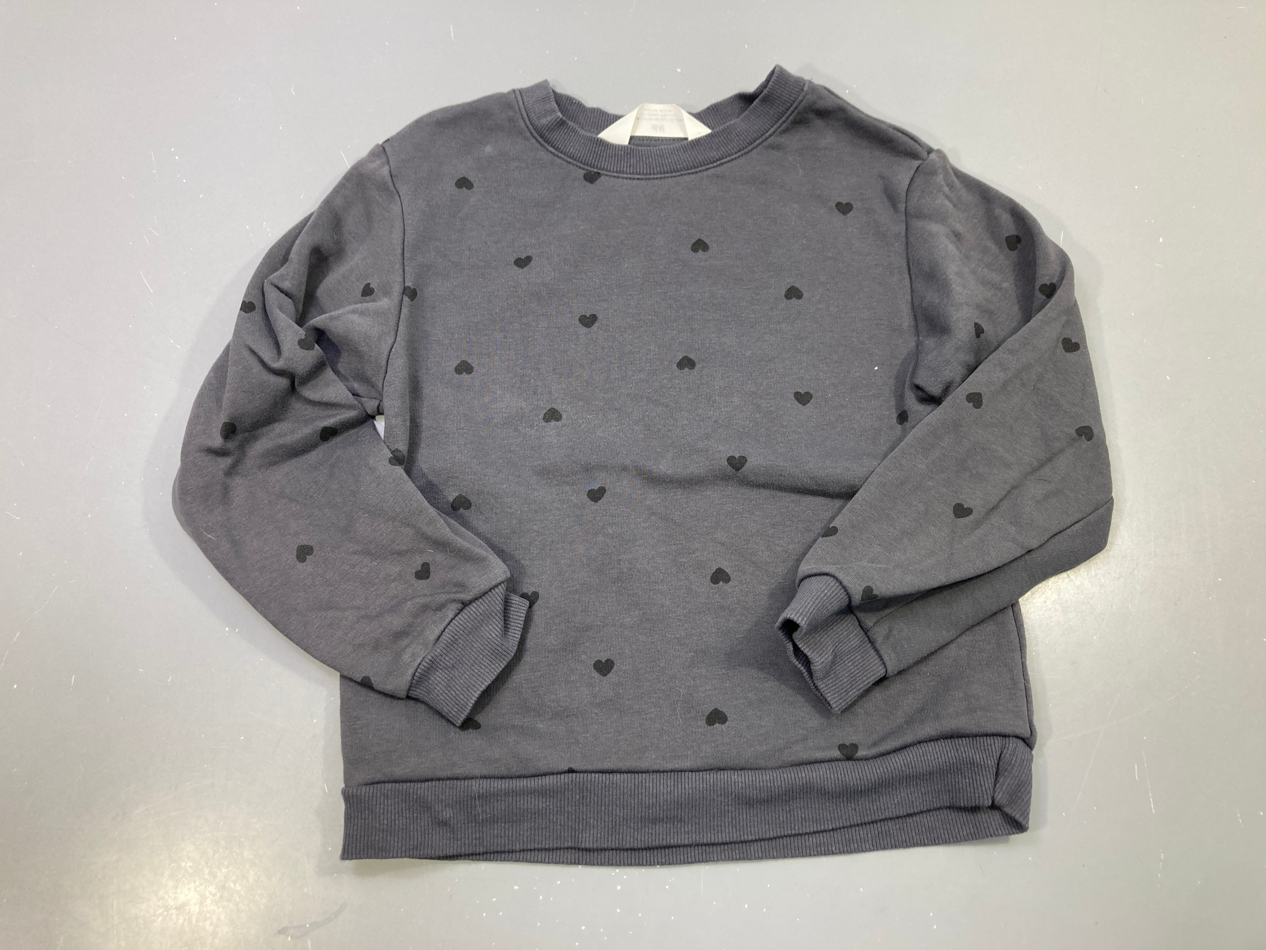 Sweat gris anthracite petits cœurs noirs, molleton
