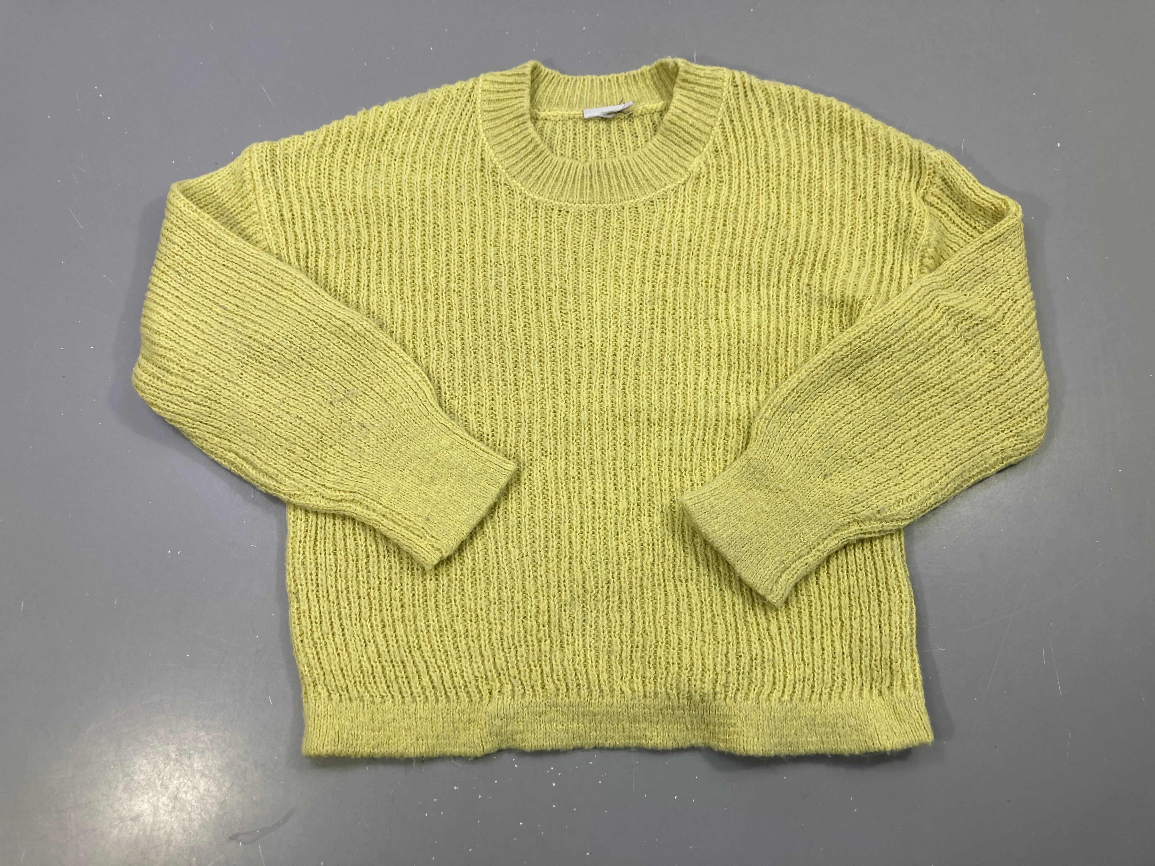 Pull vert anis maille côtelée Légèrement bouloché