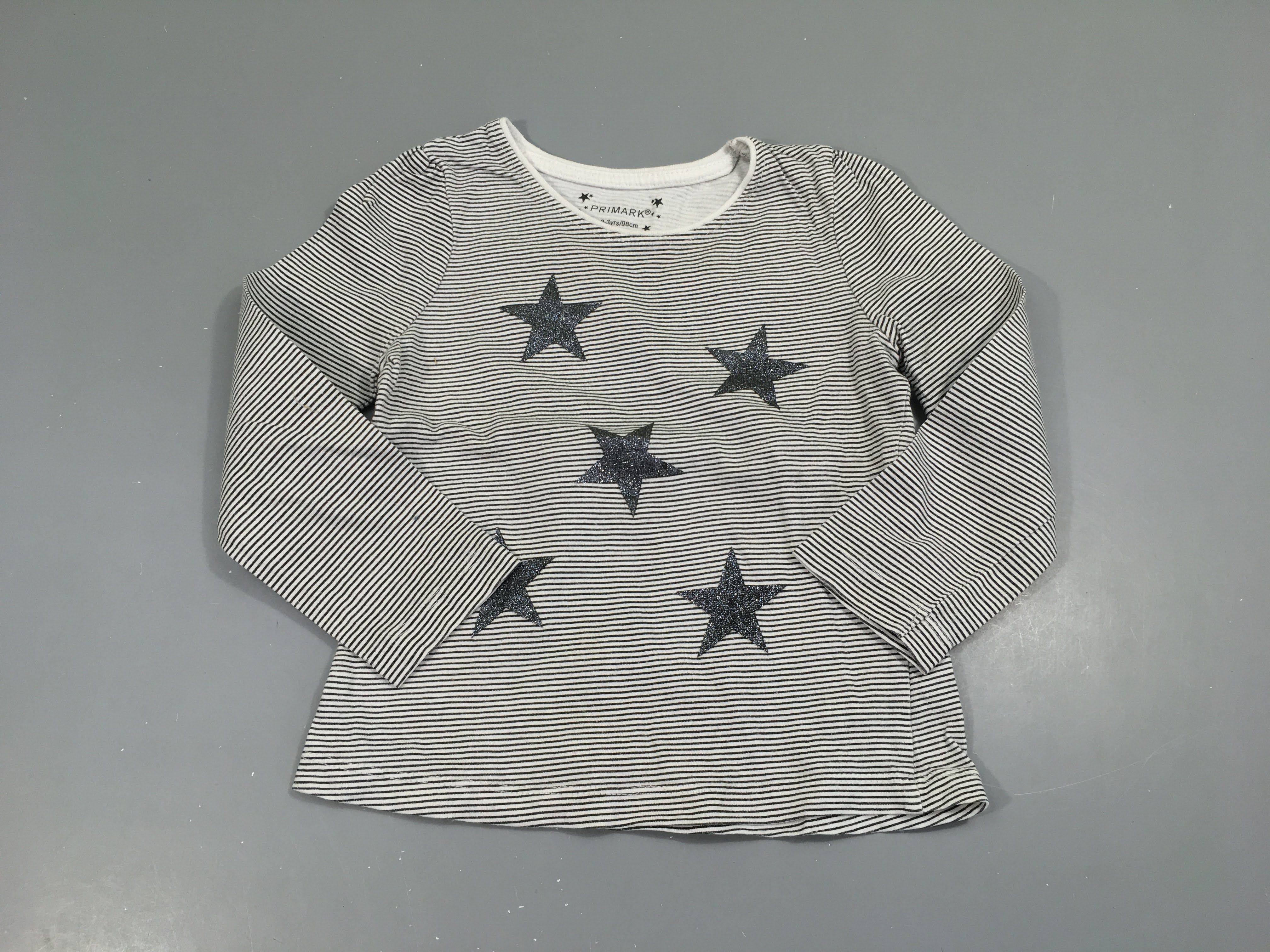 T-shirt m.l blanc rayé bleu foncé étoiles irisées