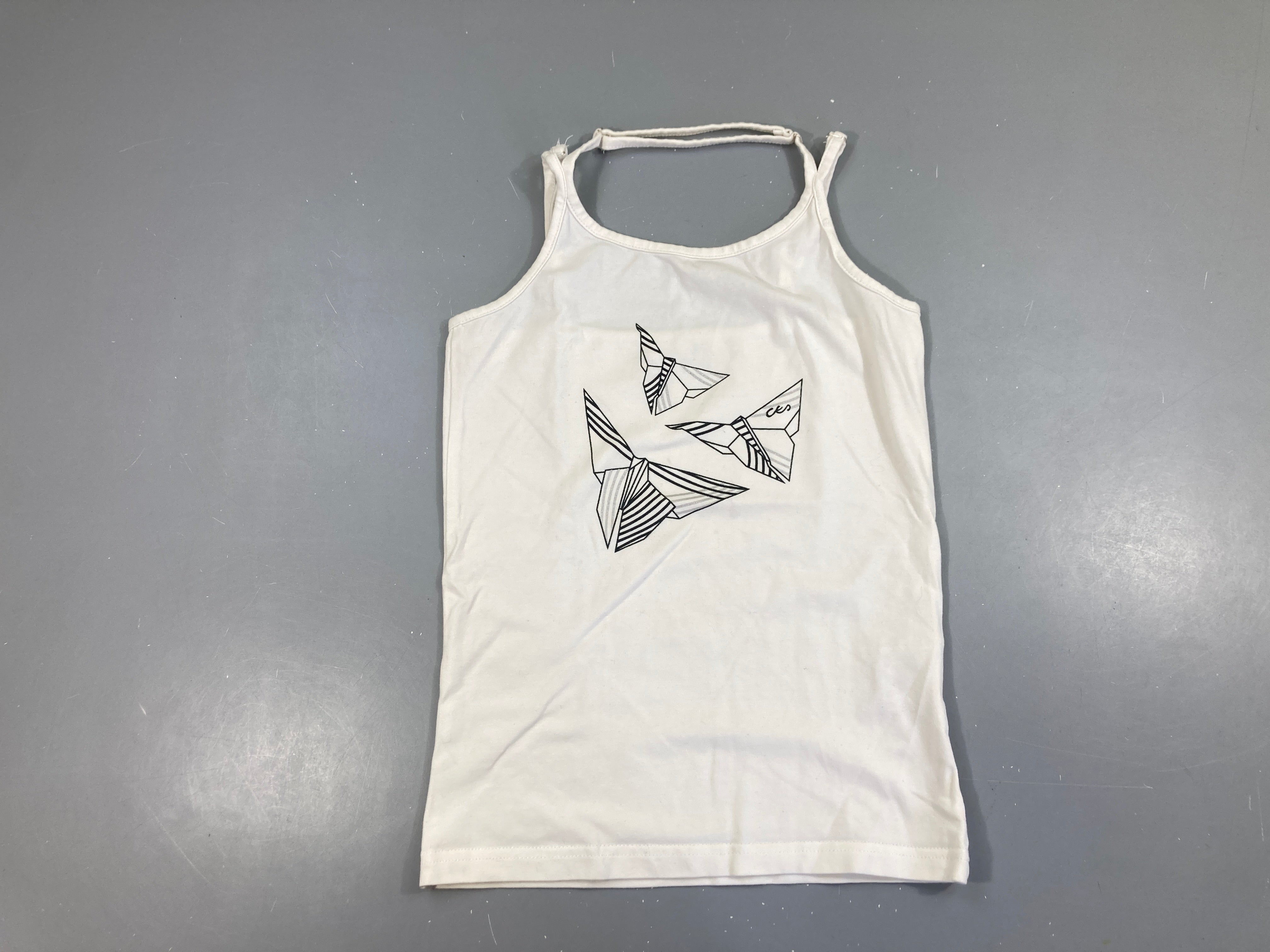Top fines bretelles blanc papillons origami