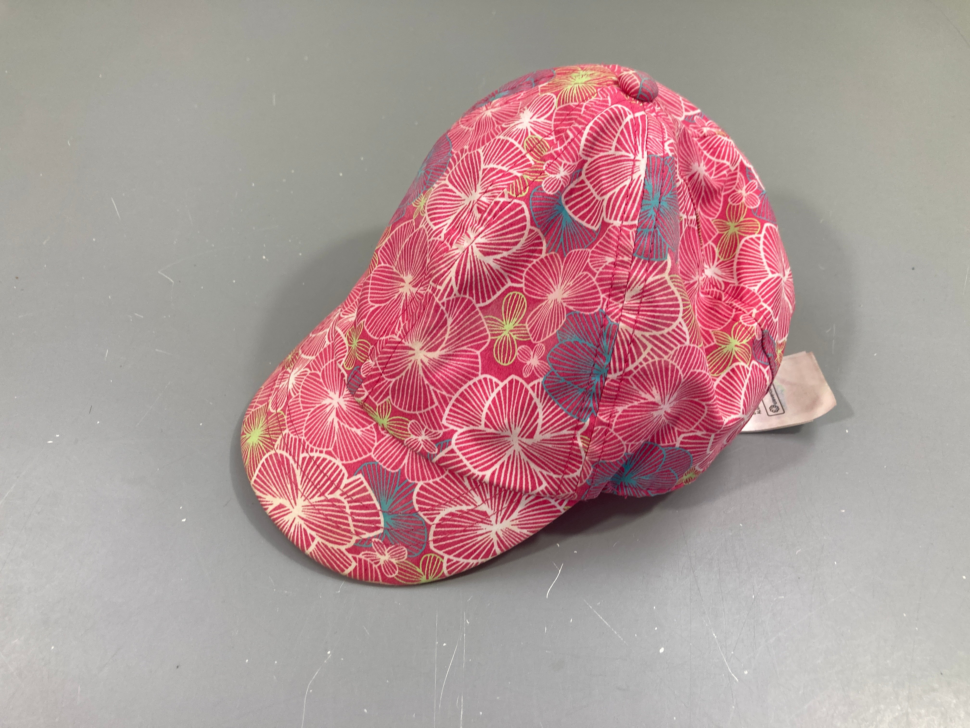 Casquette rose fleurie