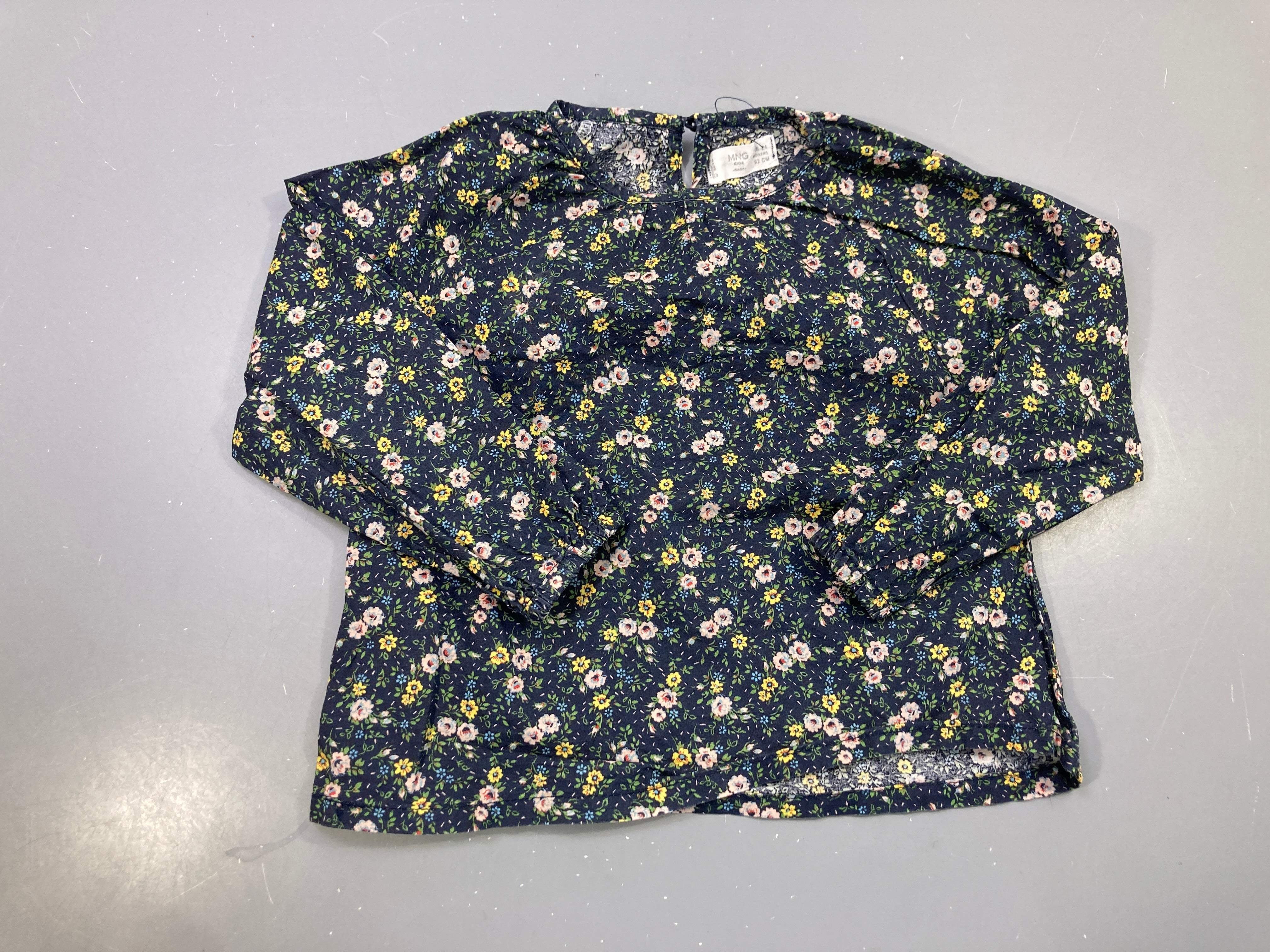 Blouse m.l bleu marine fleurie