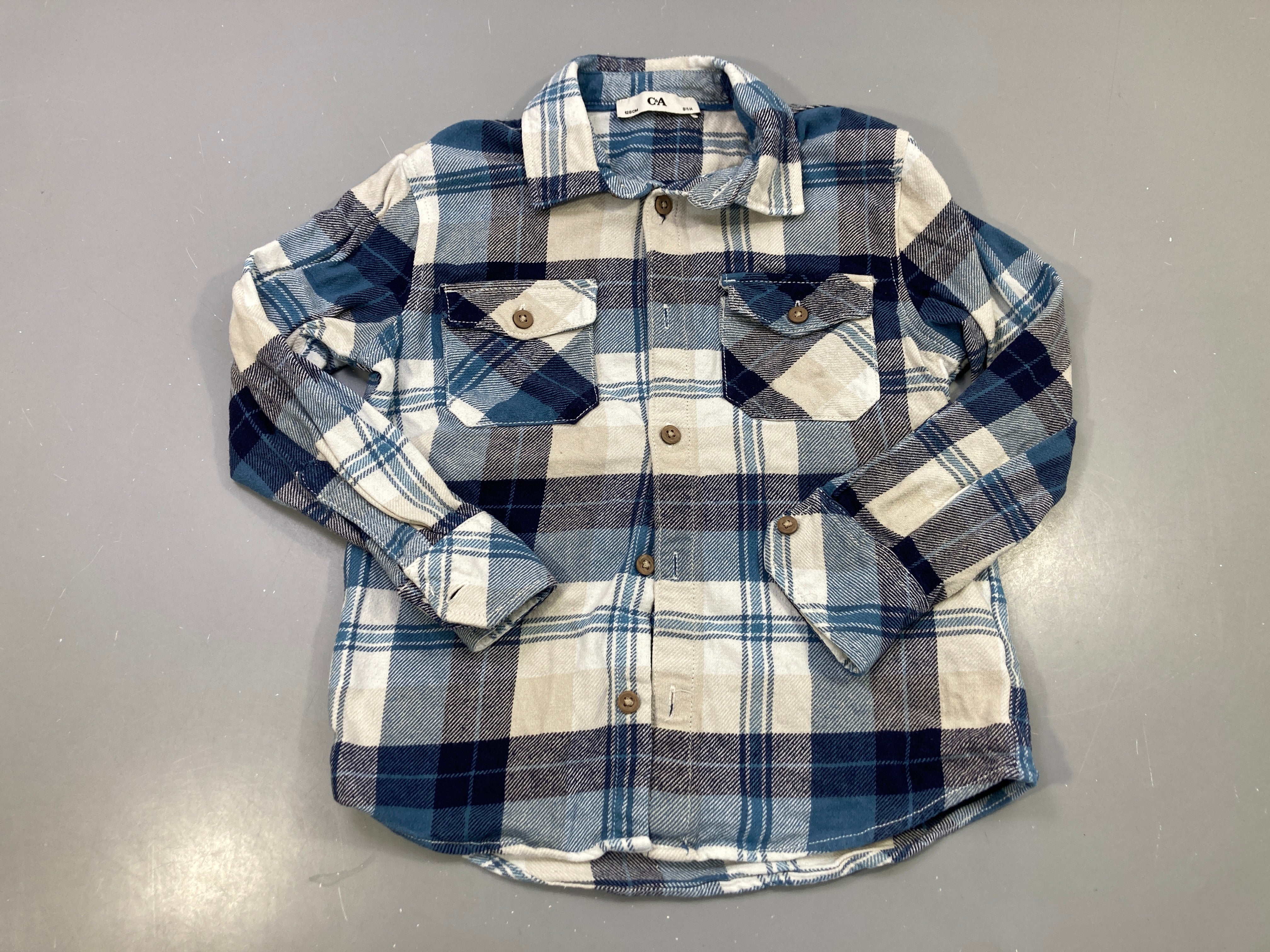 Chemise m.l bleu, marine et écru à carreaux, flanelle, 2 poches poitrine