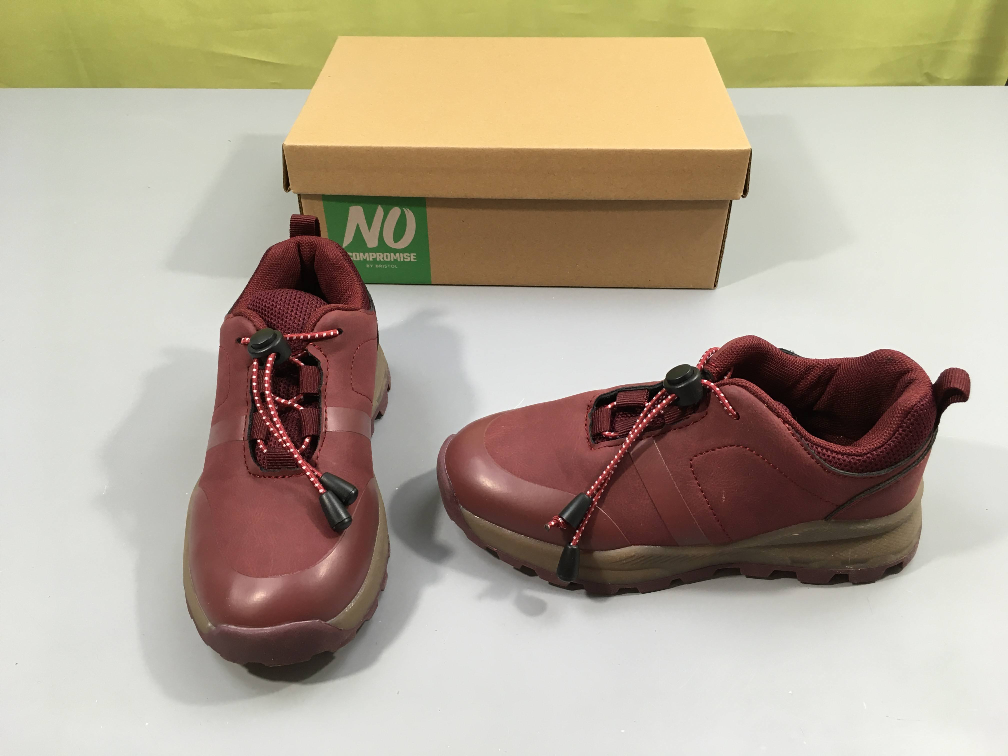Etat neuf, basket bordeaux, No Compromise, 30