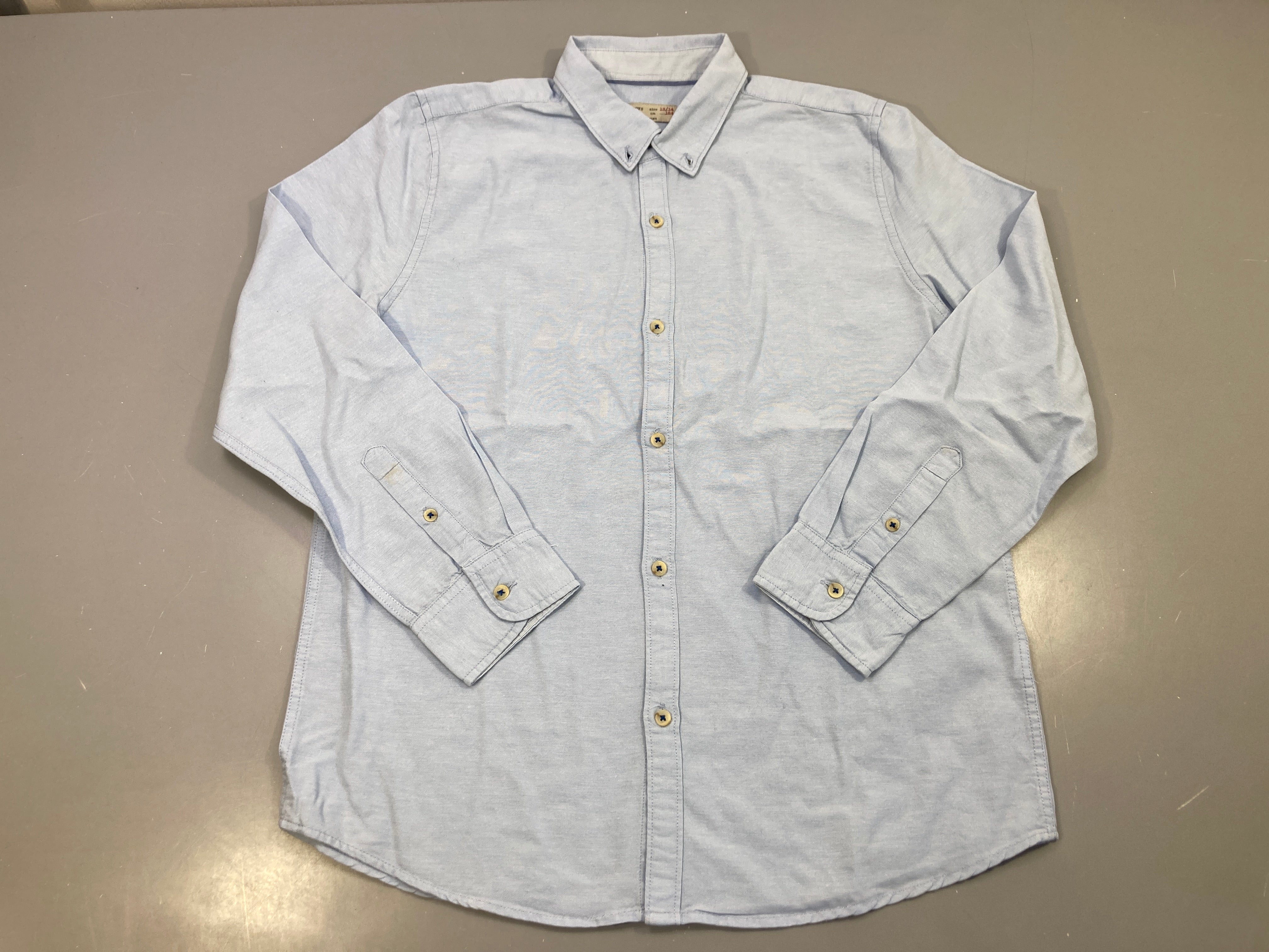 Chemise m.l bleu ciel, col boutonné